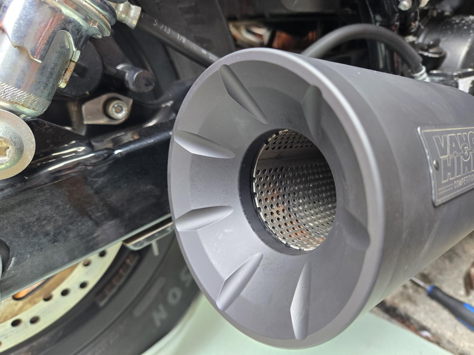 Vance & Hines 47943 Hi-Output Slip-On Muffler customer photo 1