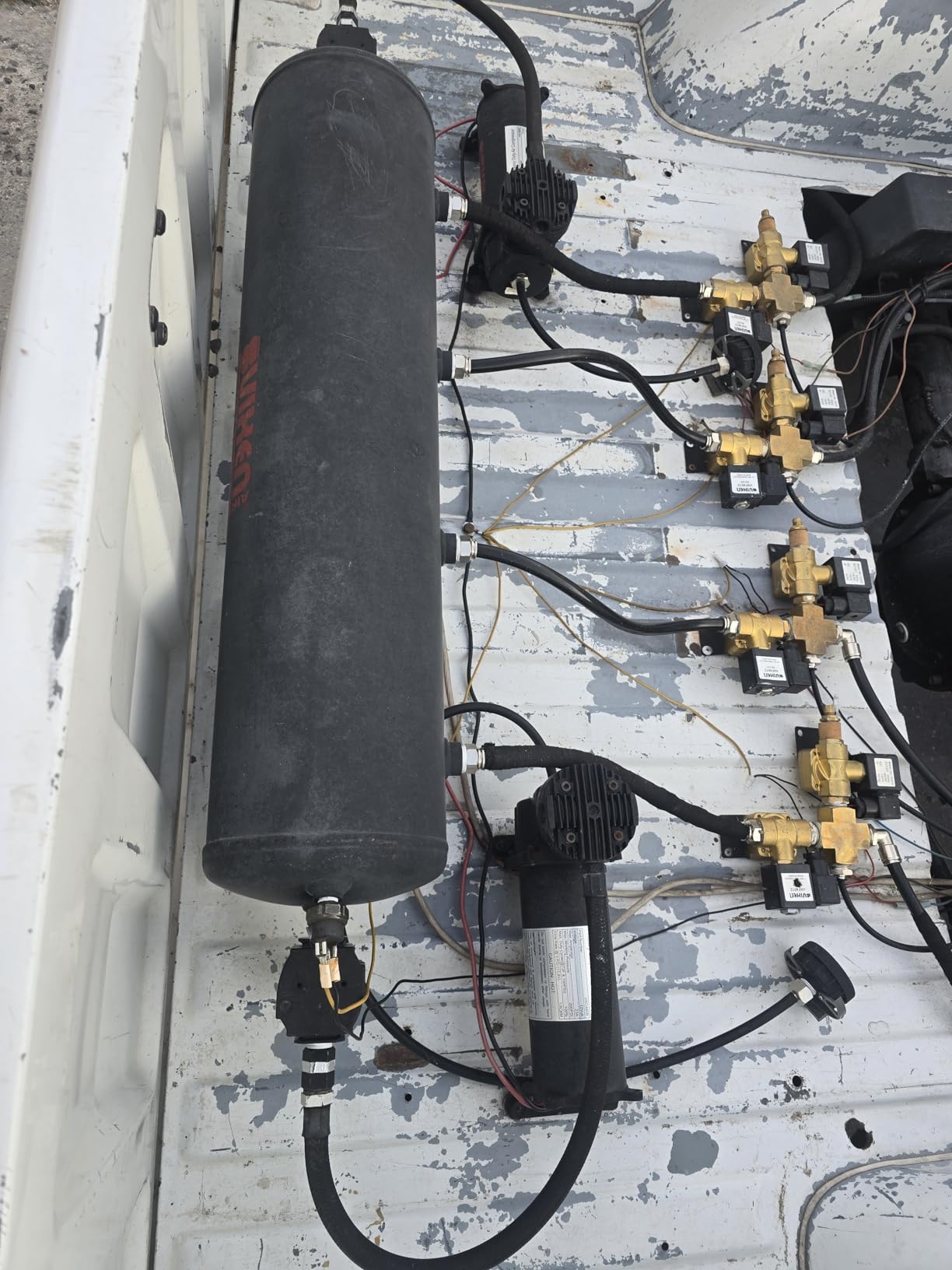 Vixen Air Suspension Kit for Truck/Car Show Car Bag/Air Ride/Spring Complete On Board System Dual 200psi Compressor 5 Gallon Tank VXX1209FW/4852DBF customer photo 1