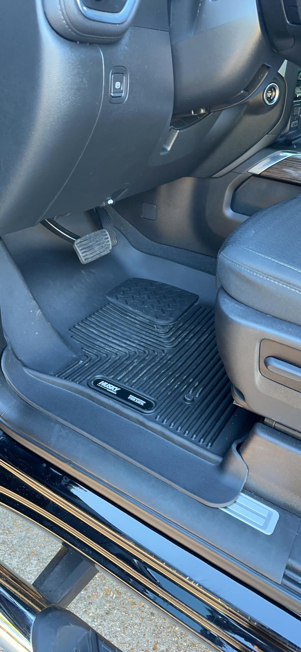 Weatherbeater Floor Mats | Fits 2019 - 2026 Chevrolet Silverado & GMC Sierra 1500] & 2020 - 2026 Silverado/Sierra 2500/3500 DOUBLE & CREW CAB ONLY | Front Row, 2-pc Black - 13211 customer photo 2