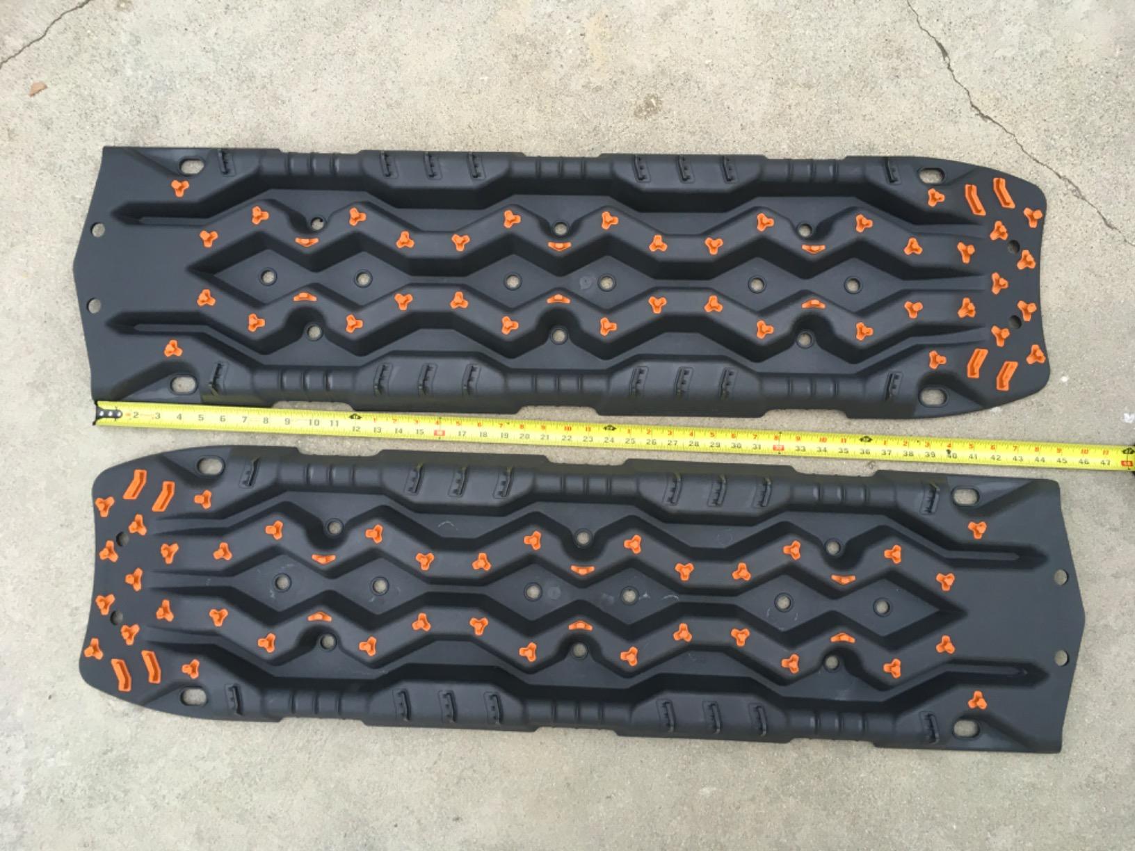 ARB TRED PRO Vehicle Recovery Boards Traction Tracks and Extraction Device for Off-Road Mud, Sand, & Snow (Grey/Orange) customer photo 2