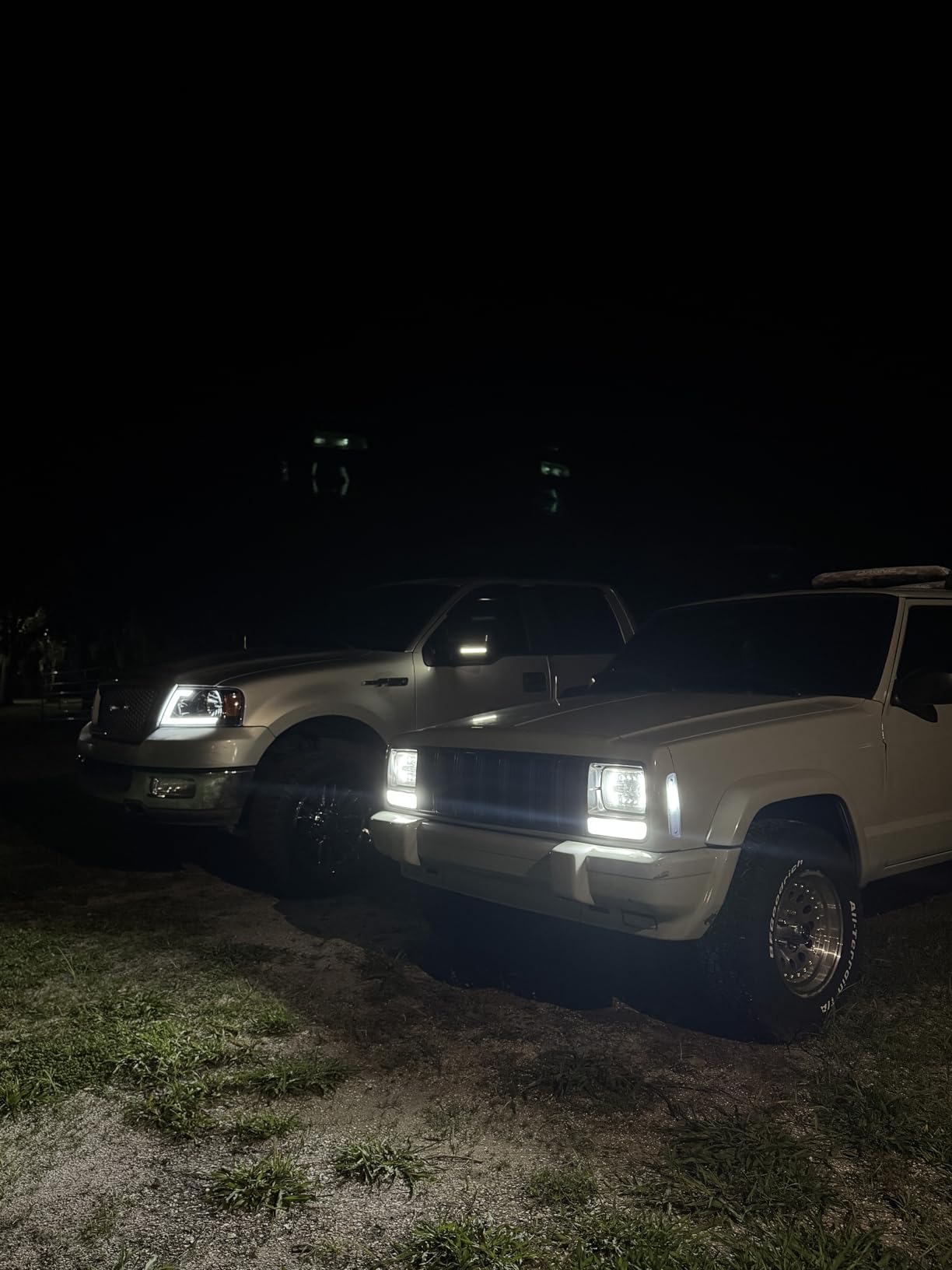 iBrightstar Super Bright 3157 4157 3155 3457 Switchback LED Bulbs with Projector Replacement for Daytime Running Lights/DRL and Turn Signal Lights, White/Amber customer photo 1