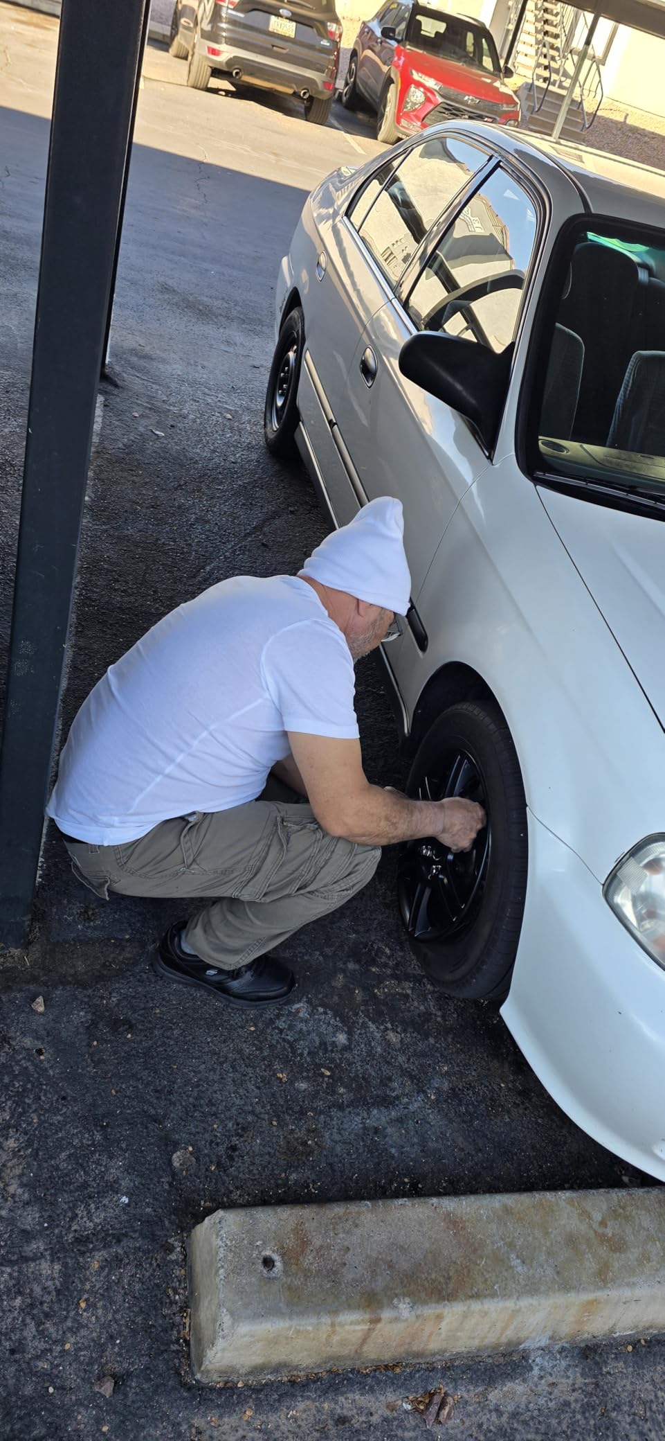 Tuningpros WC3-15-807-B - Pack of 4 Hubcaps 15-Inches Black Style 807 Snap-On Wheel Covers customer photo 1