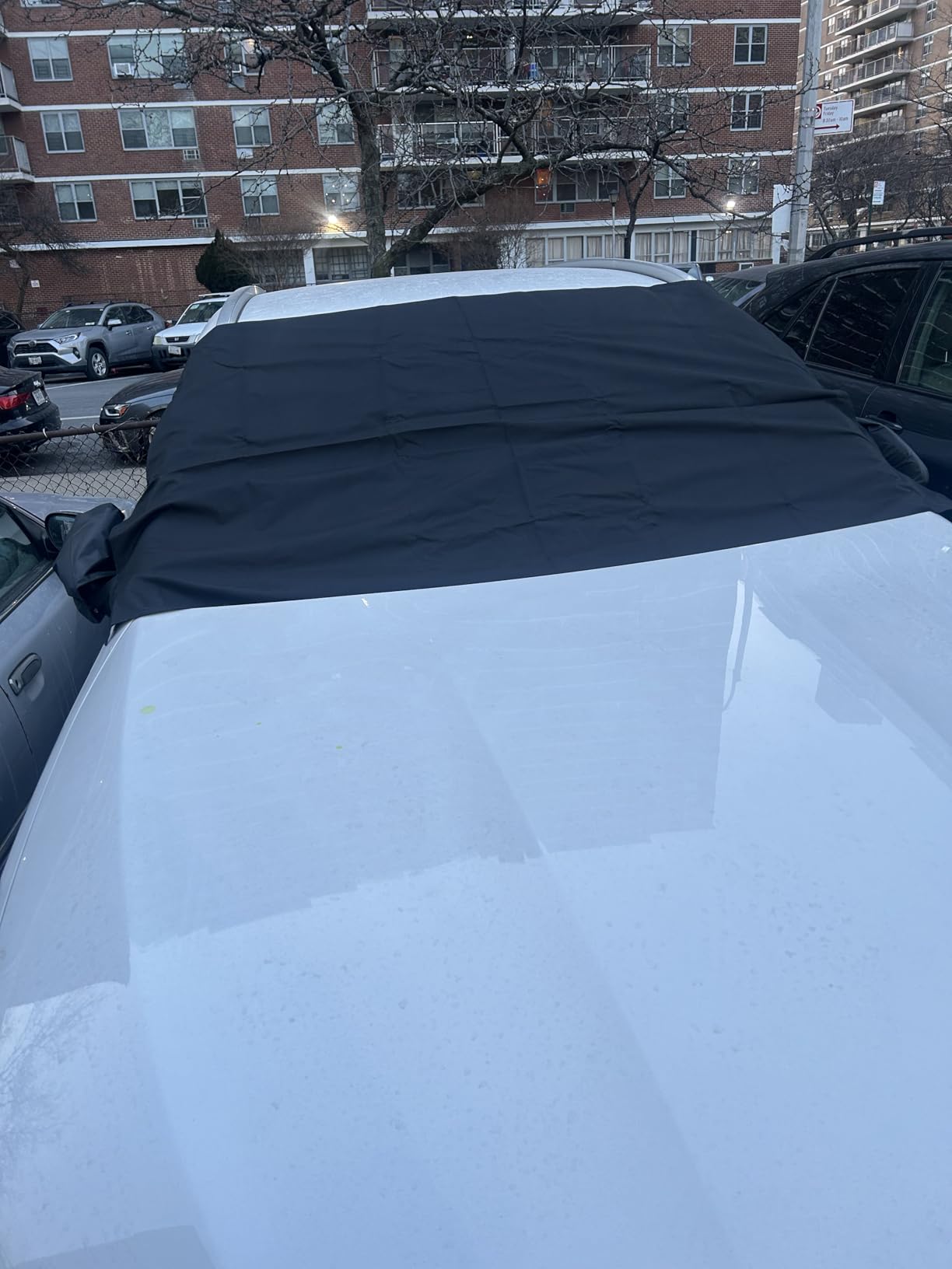 EcoNour Windshield Cover for Ice and Snow - Universal Fit for Car, SUV, Truck, Heavy Duty 600D Oxford Fabric Frost Protector for Ice & Sleet, Includes Anti-Theft Straps, Medium (69