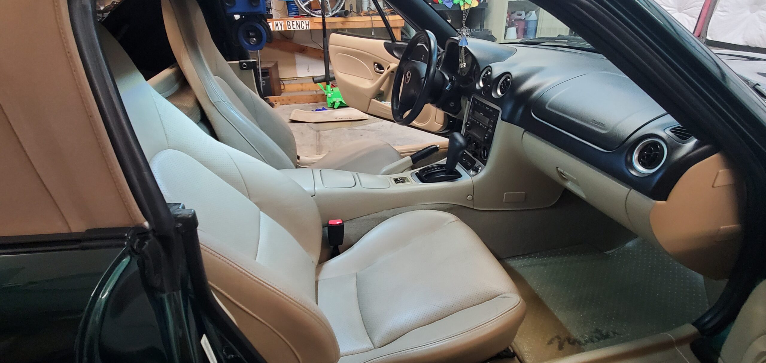 NextLED NT-2220LF-UV LED Underhood Work Light, 2000 Lumen, 8000mAh Rechargeable Battery, UV Light, Detachable Mechanic Under Hood Light Bar, 2 Lights in 1, 51 to 81 Inch, Auto Mechanic/Car Detailing customer photo 2