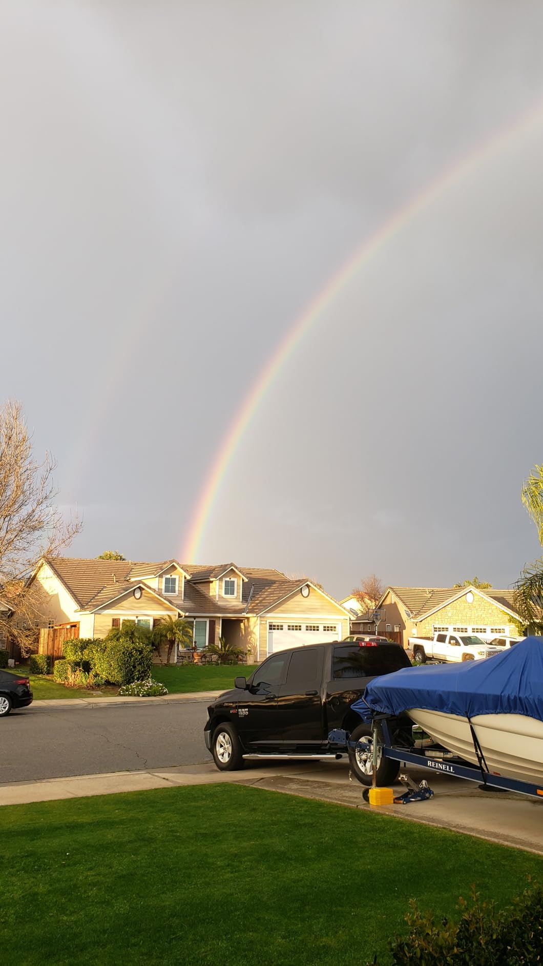 Seamander Waterproof Boat Cover, Solution-Dyed Yarn Marine Grade Cover Fits 16' to 18.5' ft Bass, V-Hull, Tri-Hull, Fish & Ski, Runabout Bowrider Boats - Heavy Duty Canvas Gray customer photo 2