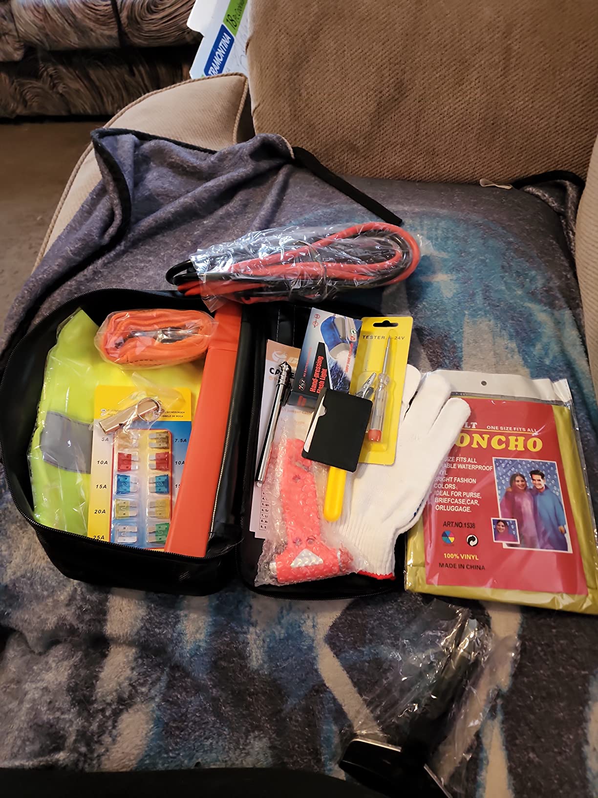 Car Roadside Emergency Kit, Auto Vehicle Truck Safety Emergency Road Side Assistance Kits with Jumper Cables, Safety Hammer, Reflective Warning Triangle, Tire Pressure Gauge, Tow Rope, etc customer photo 1