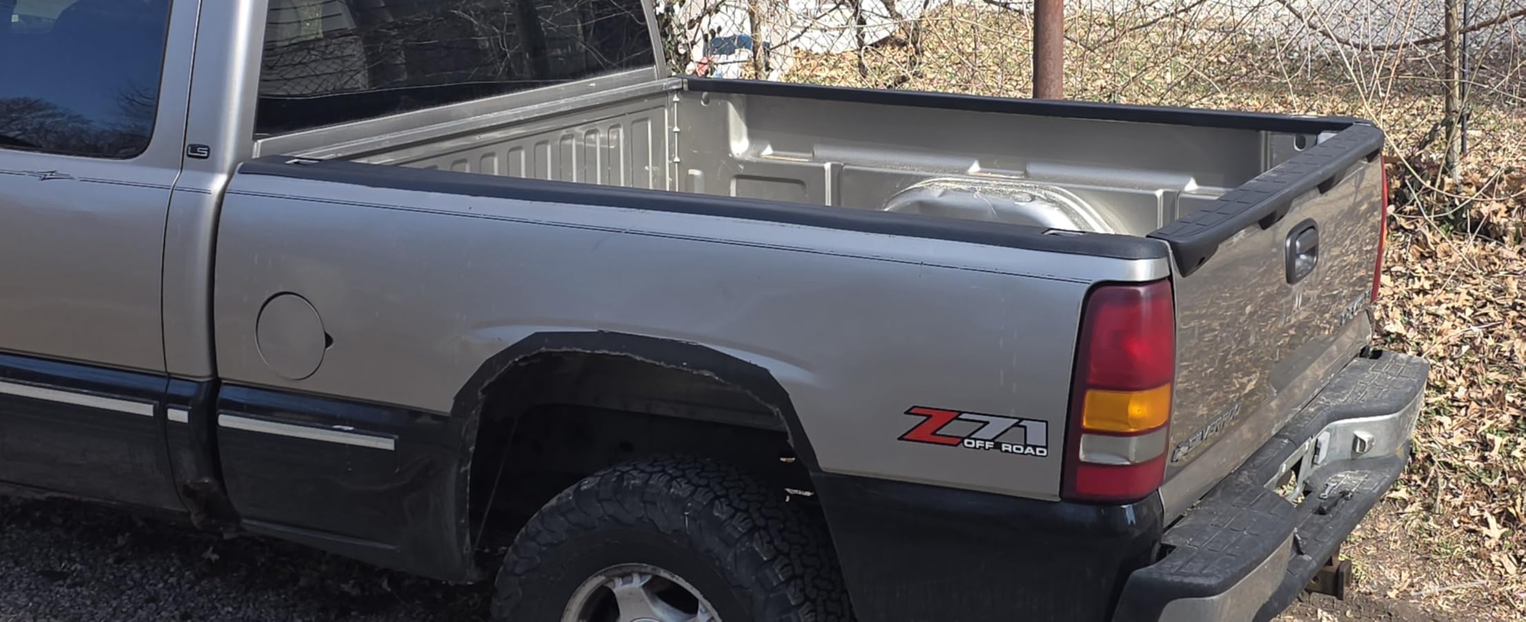 ECOTRIC Truck Bed Rail Caps W/Holes Compatible with 1999-2006 Chevrolet Silverado & GMC Sierra 1500 2500 3500 (Classic only) W/Stake Holes 6'6