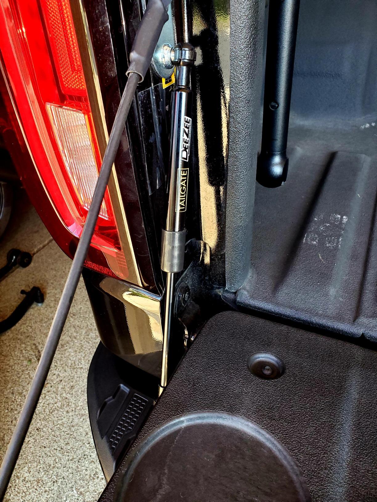 DZ43103 Tailgate Assist fits 19-Current Chevy/GMC Silverado/Sierra 1500 customer photo 2