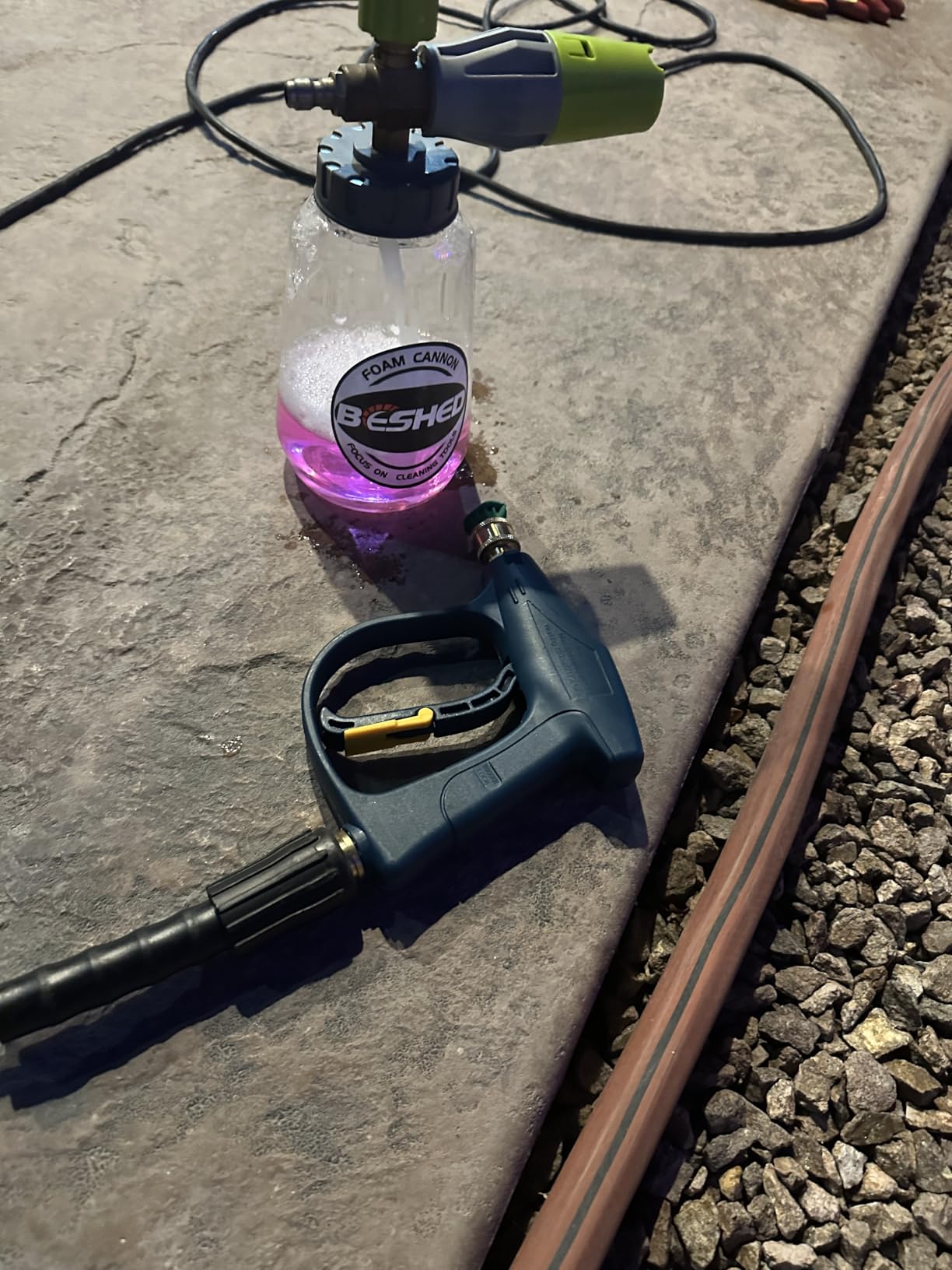 Meguiar's Ultimate Snow Foam Wash, Foaming Car Wash Formulated for Foam Cannons & Foam Guns, 32oz customer photo 1