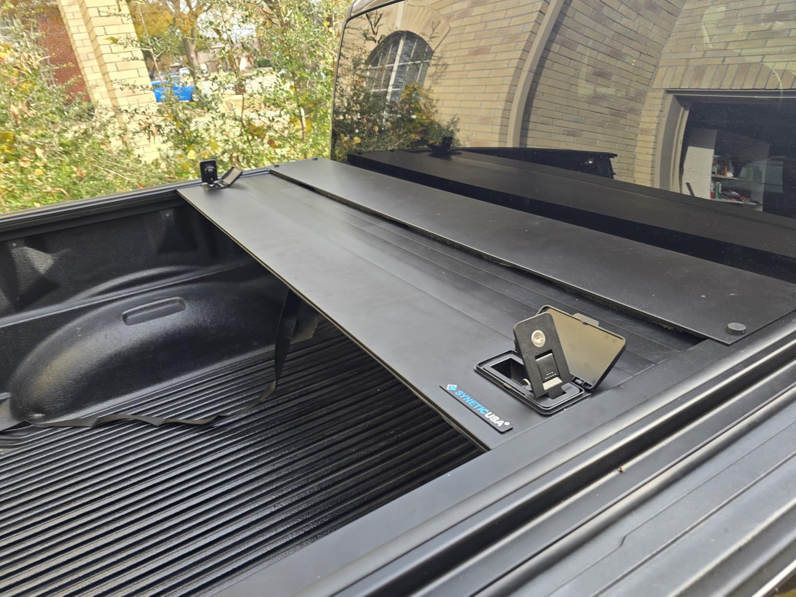 Syneticusa MB Retractable Truck Bed Cover for Ford F-150 2004-2026 | 5.5 ft (67
