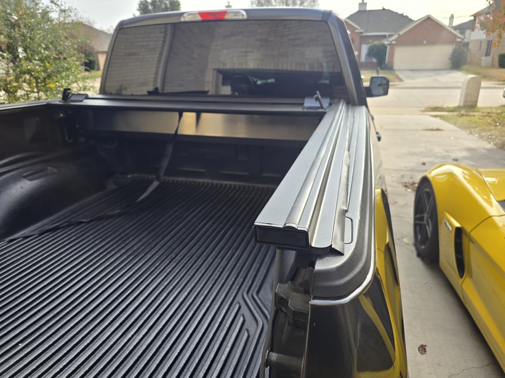 Syneticusa MB Retractable Truck Bed Cover for Ford F-150 2004-2026 | 5.5 ft (67