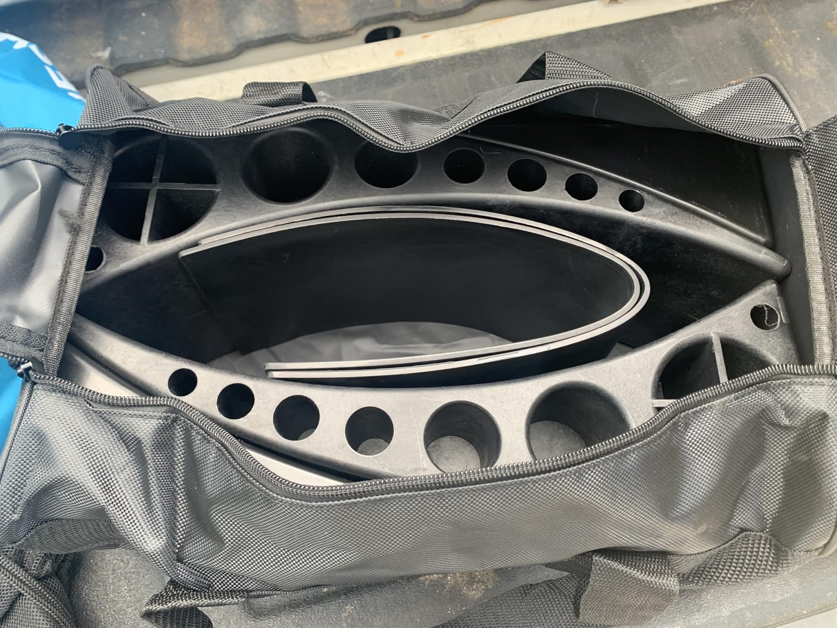 Beech Lane Camper Leveler 2 Pack with Carrying Bag - Precise Camper Leveling, Includes Two Curved Levelers, Two Chocks, Two Rubber Grip Mats, and A Carrying Bag, Patented customer photo 1