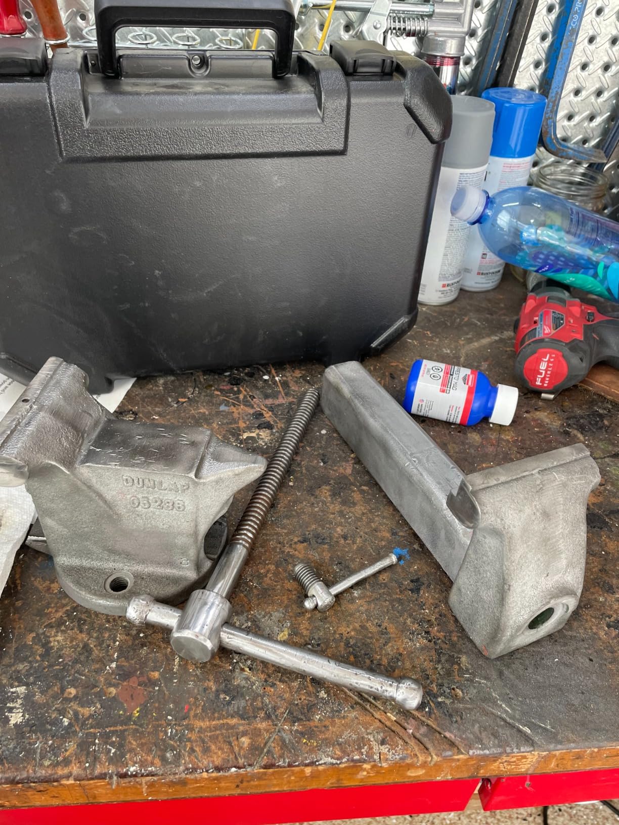 LE LEMATEC Sand Blaster Gun Kit - Portable Sandblaster for Air Compressor - Rust Removal & Glass Etching - Gravity Feed & Siphon Modes - AS118-2C customer photo 2