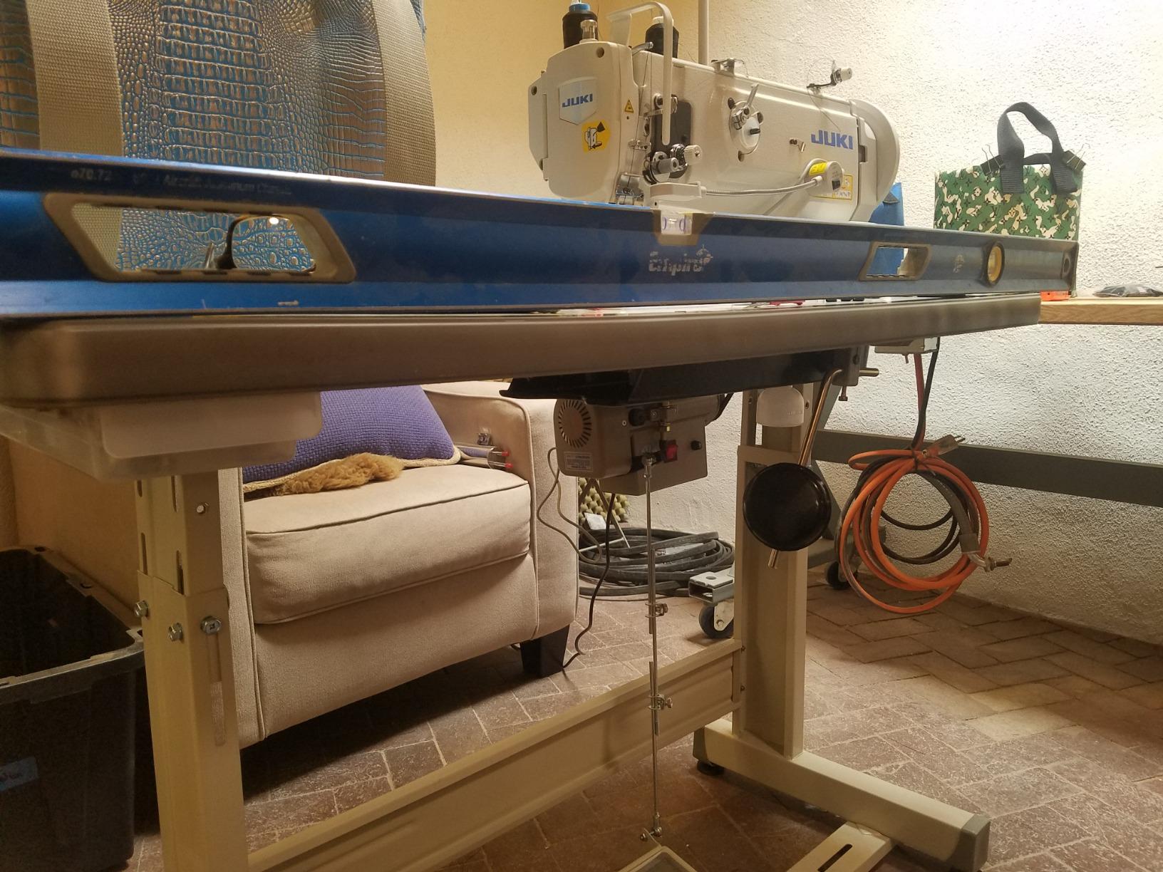 Juki DNU-1541S Industrial Sewing w/Safety Mechanism DNU 1541 Walking Foot Needle Feed,servo Motor,Table,lamp customer photo 1