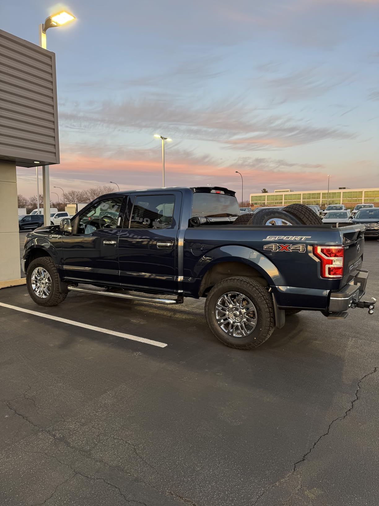 Rough Country Loaded N3 Leveling Struts for Ford F-150 4WD (2014-2025) 2