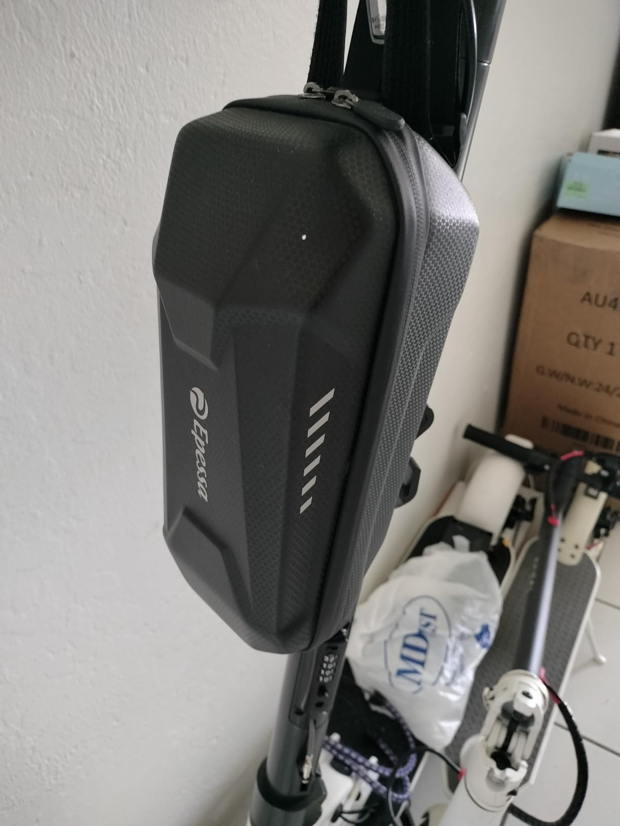 Epessa Universal Scooter Bag, EVA Scooter Handlebar Bag, Waterproof Scooters Front Bags for Carrying Charger Tools Repair Tools/Large Capacity/Portable (2L) customer photo 2