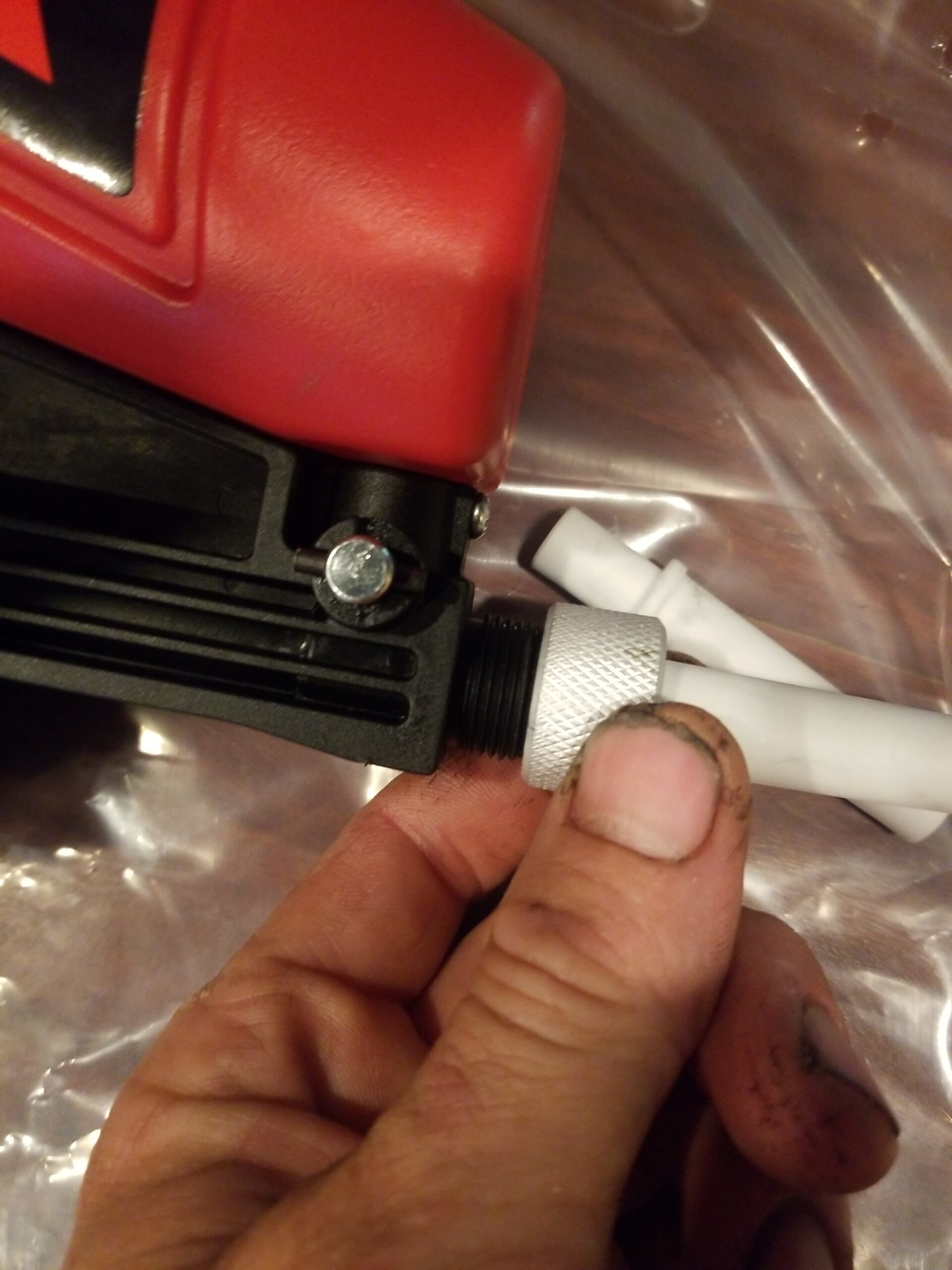 TCP Global Gravity Feed Sand Blaster Gun Kit - Portable Air Compressor Sandblaster, 2 Ceramic Nozzles & Regulator - Abrasive Media & Soda Blaster - Rust, Metal, Wood & Paint Removal customer photo 2