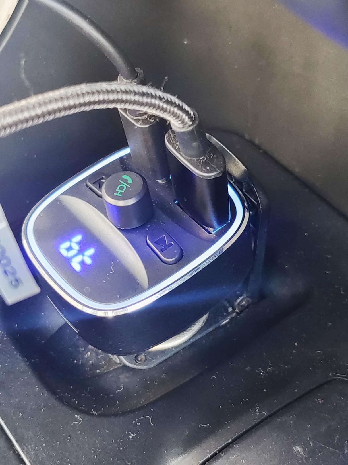 LENCENT FM Transmitter, Bluetooth FM Transmitter Wireless Radio Adapter Car Kit with Dual USB Charging, Audio Receiver Car Charger MP3 Player, Support Hands-Free Calling, TF Card & USB Disk customer photo 2