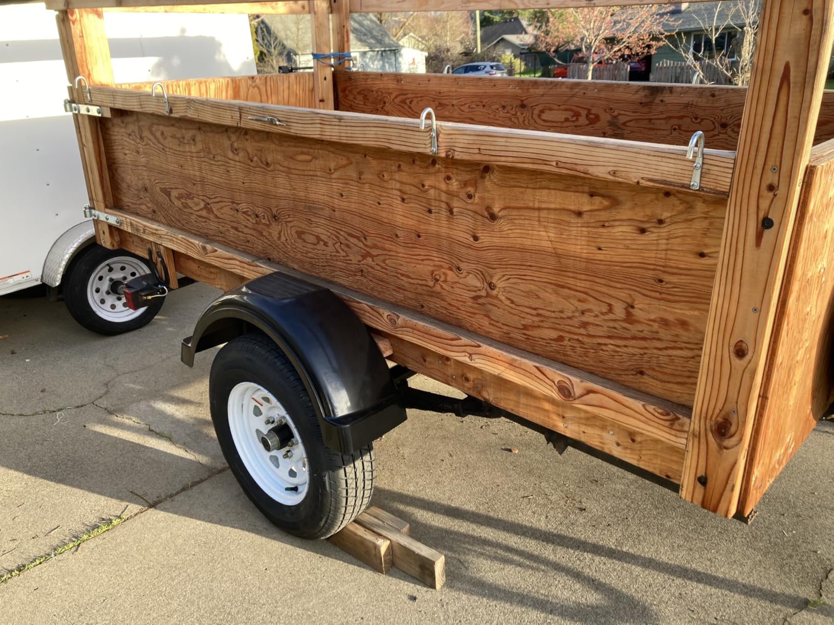 ECOTRIC 2 Pcs Trailer Fenders W/Steps Compatible with 13 Diameter Wheels Tires Single-Axle Trailers Plastic Fenders Black customer photo 1