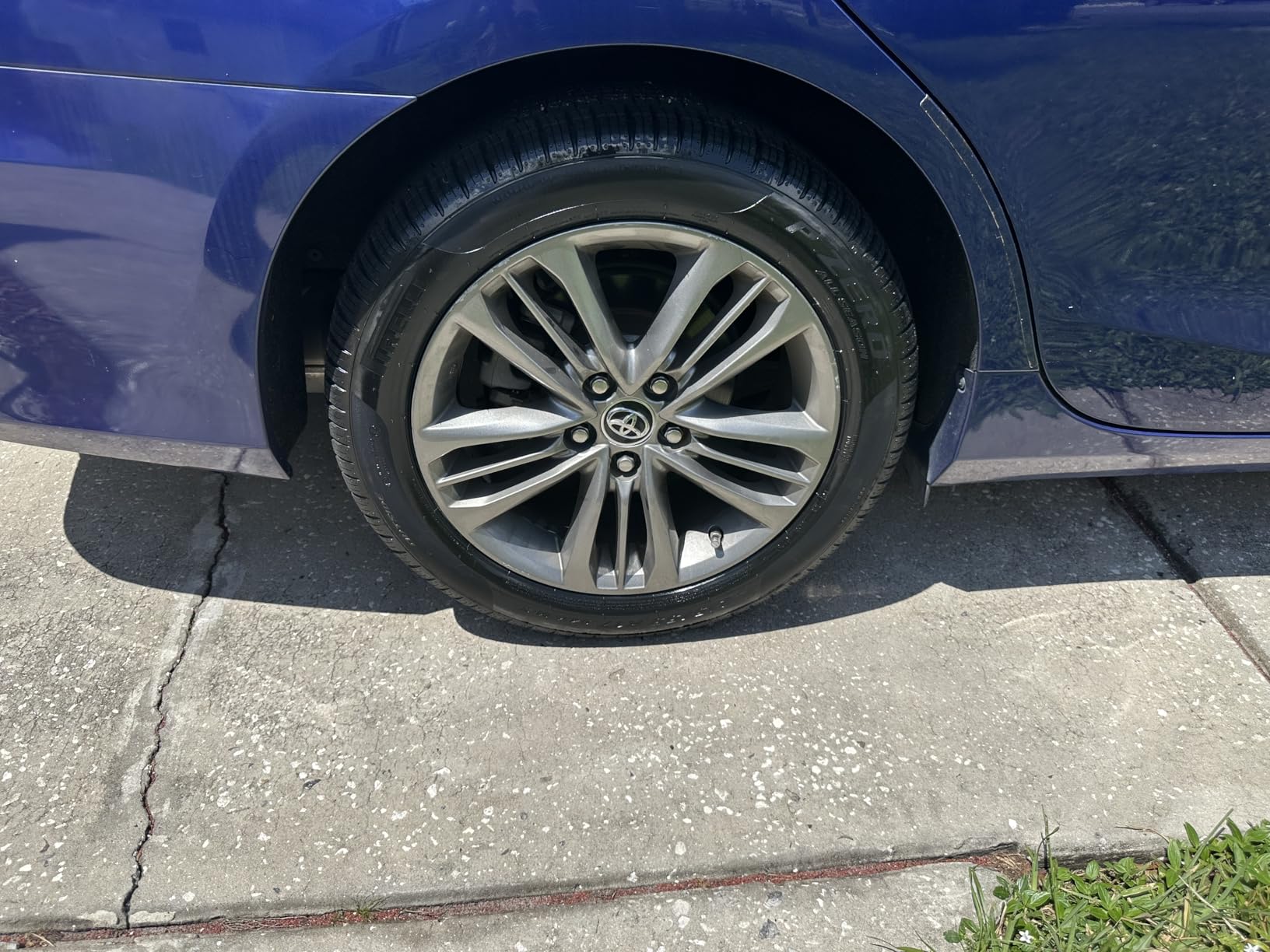 Pirelli P Zero All Season 215/55R17 94V Performance Tire customer photo 1