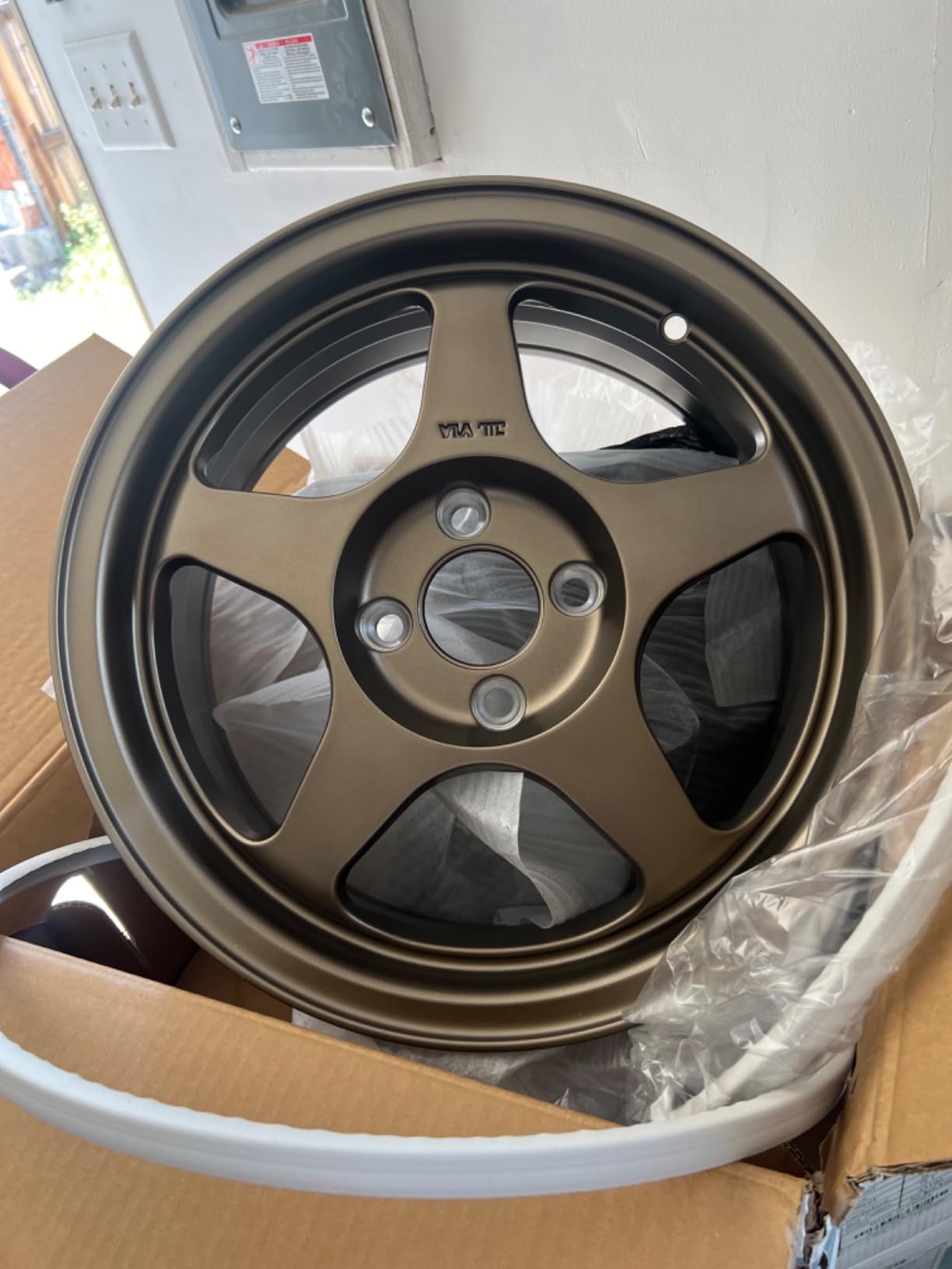 Circuit Performance CP22 15×6.5 Flat Bronze 4×100 [+35mm] Wheels Spoon Style Rims compatible with Honda Civic, Acura Integra, Mazda Miata customer photo 1