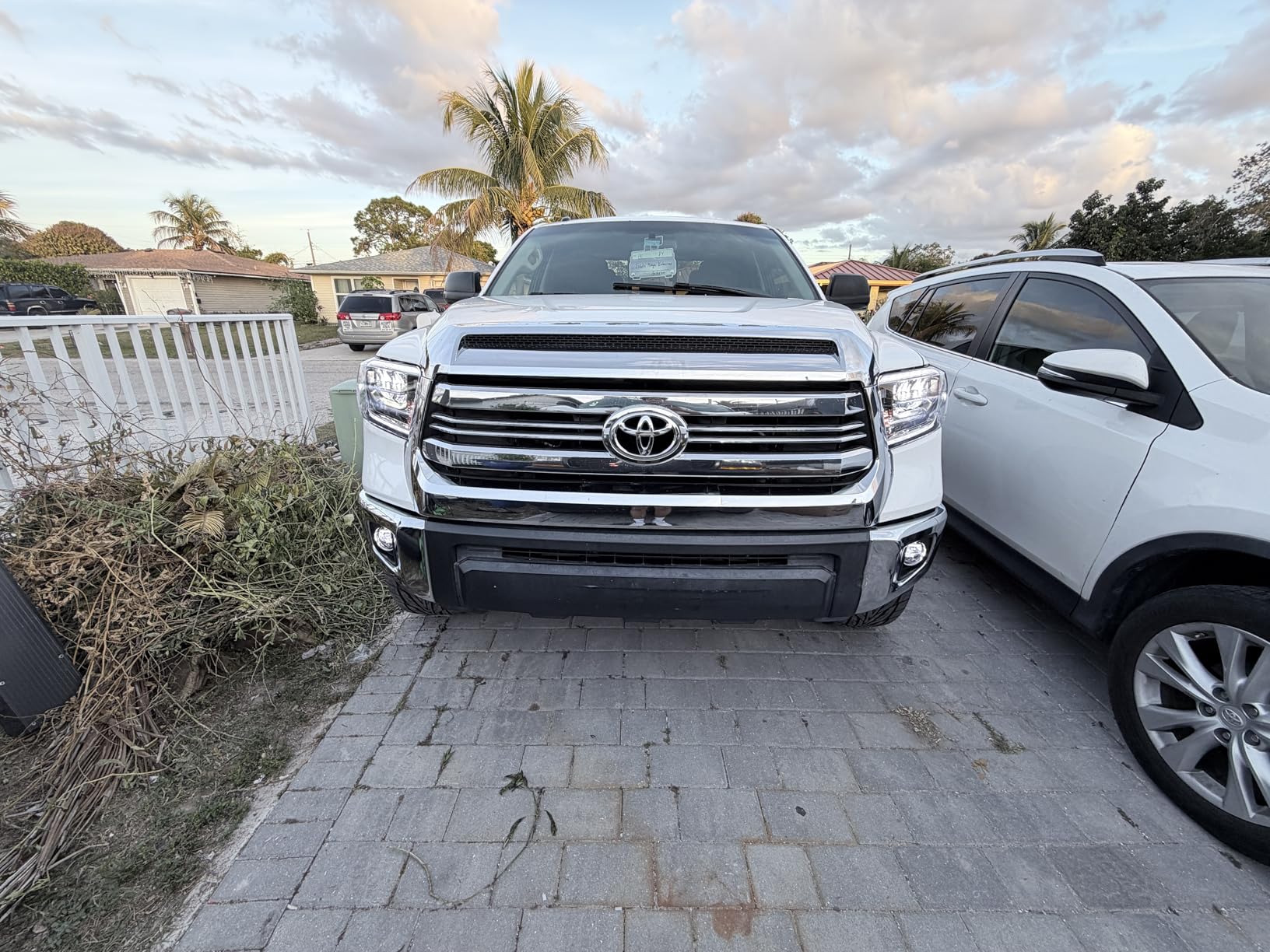 VLAND Projector Led Headlights Compatible with Toyota Tundra 2014-2019 w/Sequential Turn Signal, Chrome, passenger&driver Side customer photo 2