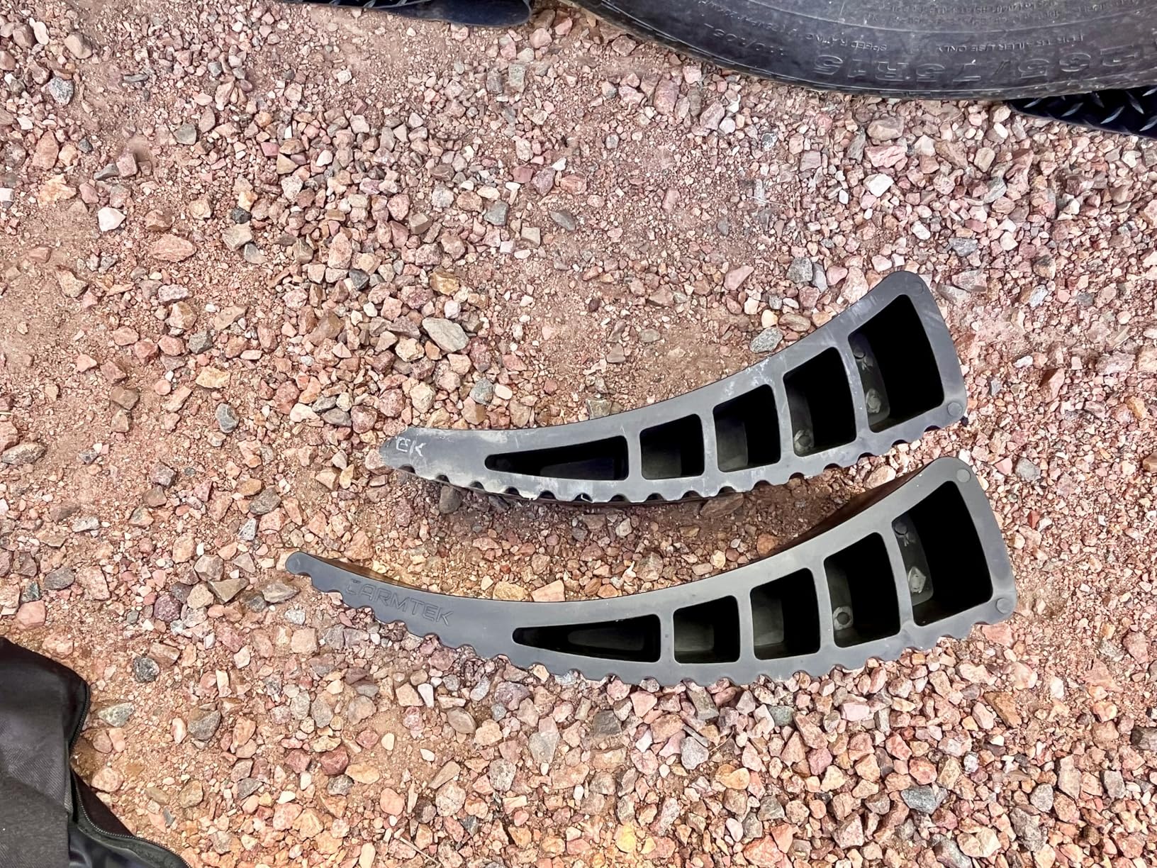 CARMTEK Camper Leveler 2-Pack Kit | Curved RV Levelers with Trailer Wheel Chocks for Dual Axle Trailers | Faster RV Leveling System Than RV Leveling Blocks customer photo 1