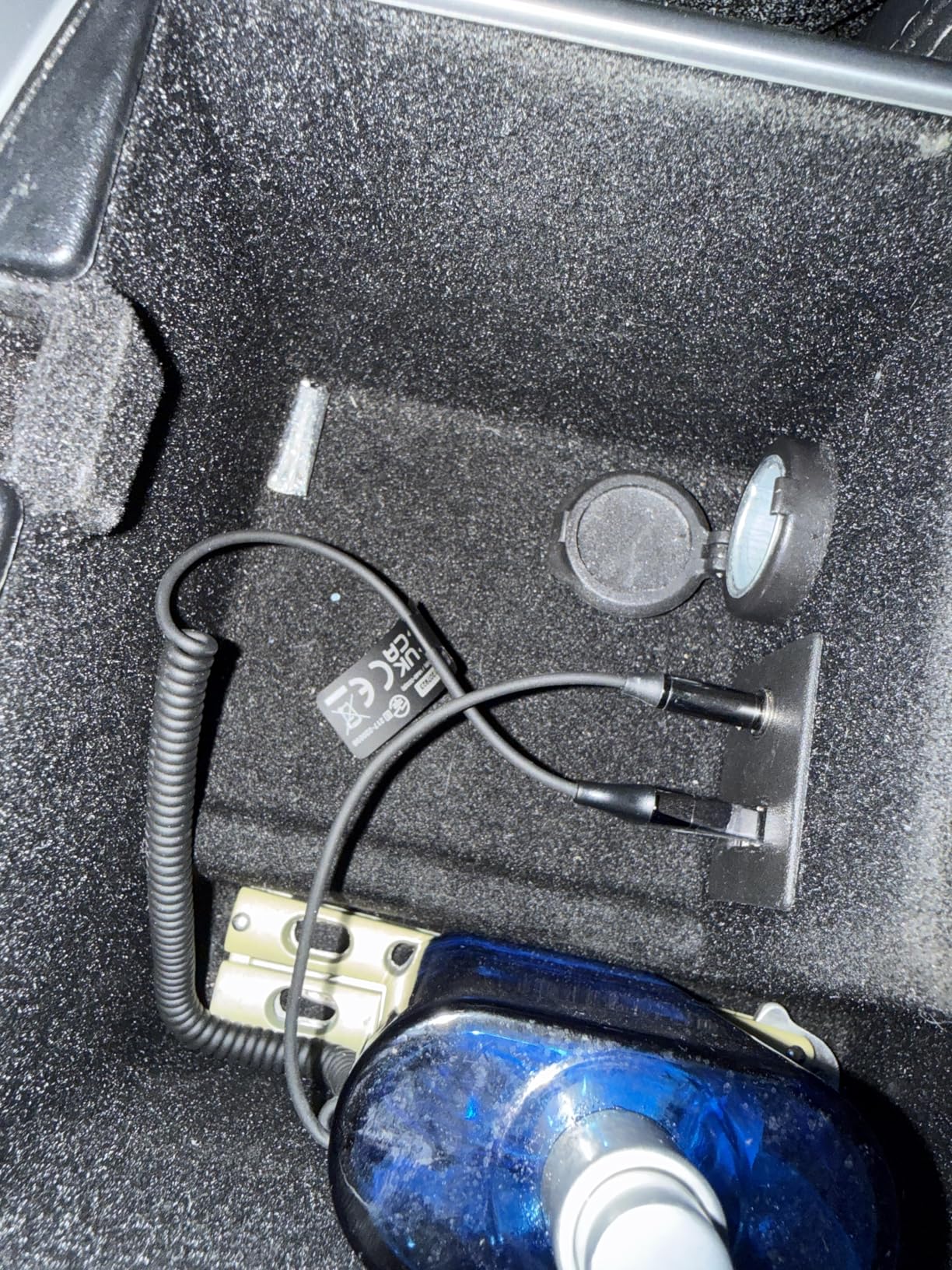 UGREEN Aux to Bluetooth 6.0 Adapter 3.5mm Bluetooth Receiver for Car USB 2.0 to 3.5mm Jack Kit with Built-in Microphone Aux Input for Hands-Free Calls customer photo 2