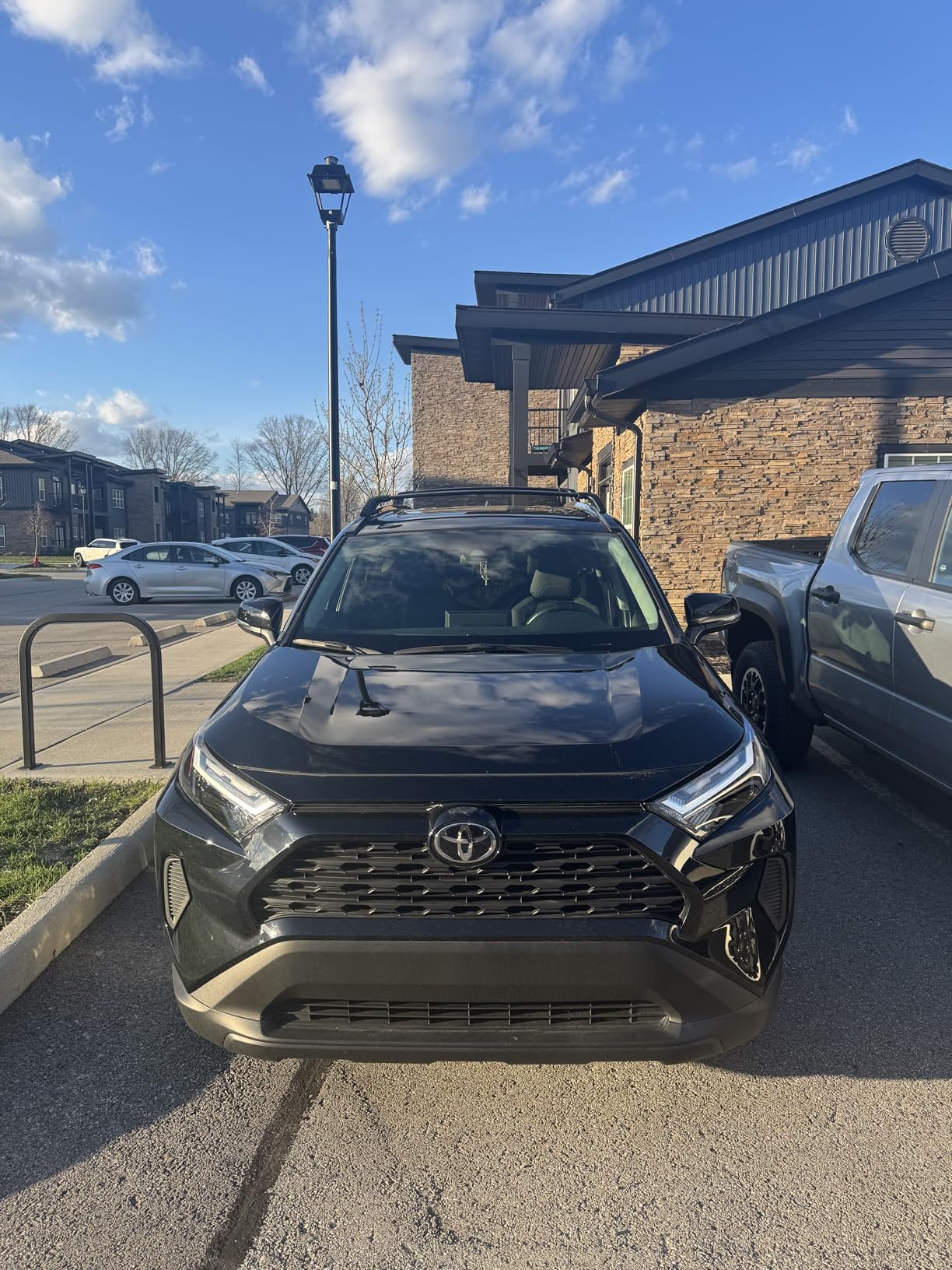 Autekcomma Roof Rack Cross Bars for Toyota RAV4 2019-2025 (Not Fit 2024 LE/Adventure/TRD Off-Road/Hybrid Woodland Edition). Anti-Theft Lock Mechanism Black Matte Aluminum Anti-Corrosion Crossbars customer photo 2