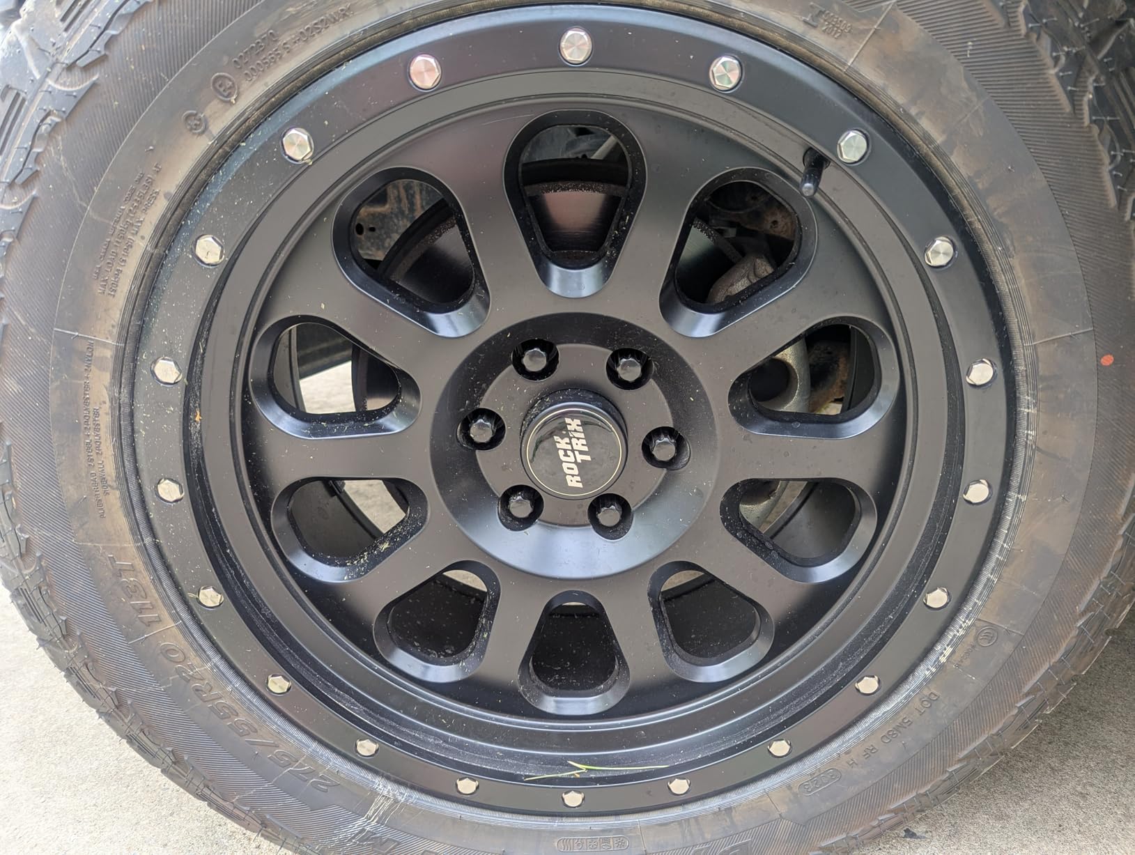 14x1.5 Wheel Lug Nuts, 24 pcs Black M14x1.5 Lug Nut Closed End Long Extended XL Spline with 1 Socket Key for Silverado 1500 Tahoe Avalanche Sierra 1500 Yukon Escalade 6 Lug Aftermarket Wheels customer photo 1