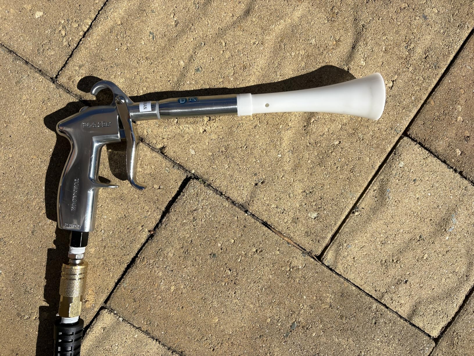 Tornador Z-014 Air Blow Out Tool | High-Performance Air Blower for Fast Car Detailing | Quickly Cleans & Dries Hard-to-Reach Areas | Essential Tool for Professionals customer photo 1