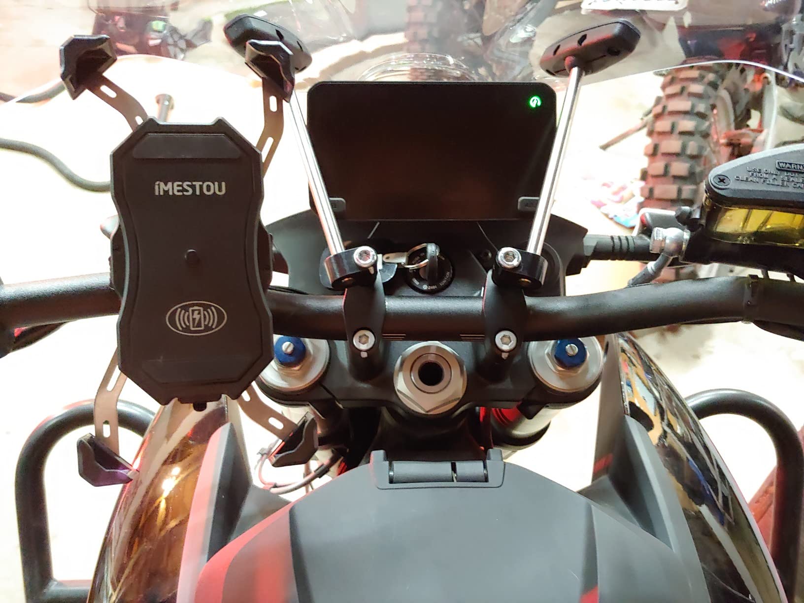 iMESTOU Motorcycle Wireless 15W Qi/USB Quick Charger 3.0 Phone Holder 2 in 1 Mount on 22-32mm Handlebar or Rear-View Mirror Fast Charging for 3.5-6.8 inch Cellphones customer photo 1