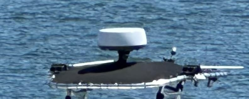 Simrad HALO20+ 36 NM 20-inch Pulse Compression Radar, 60 RPM, with Collision Avoidance and VelocityTrack customer photo 2