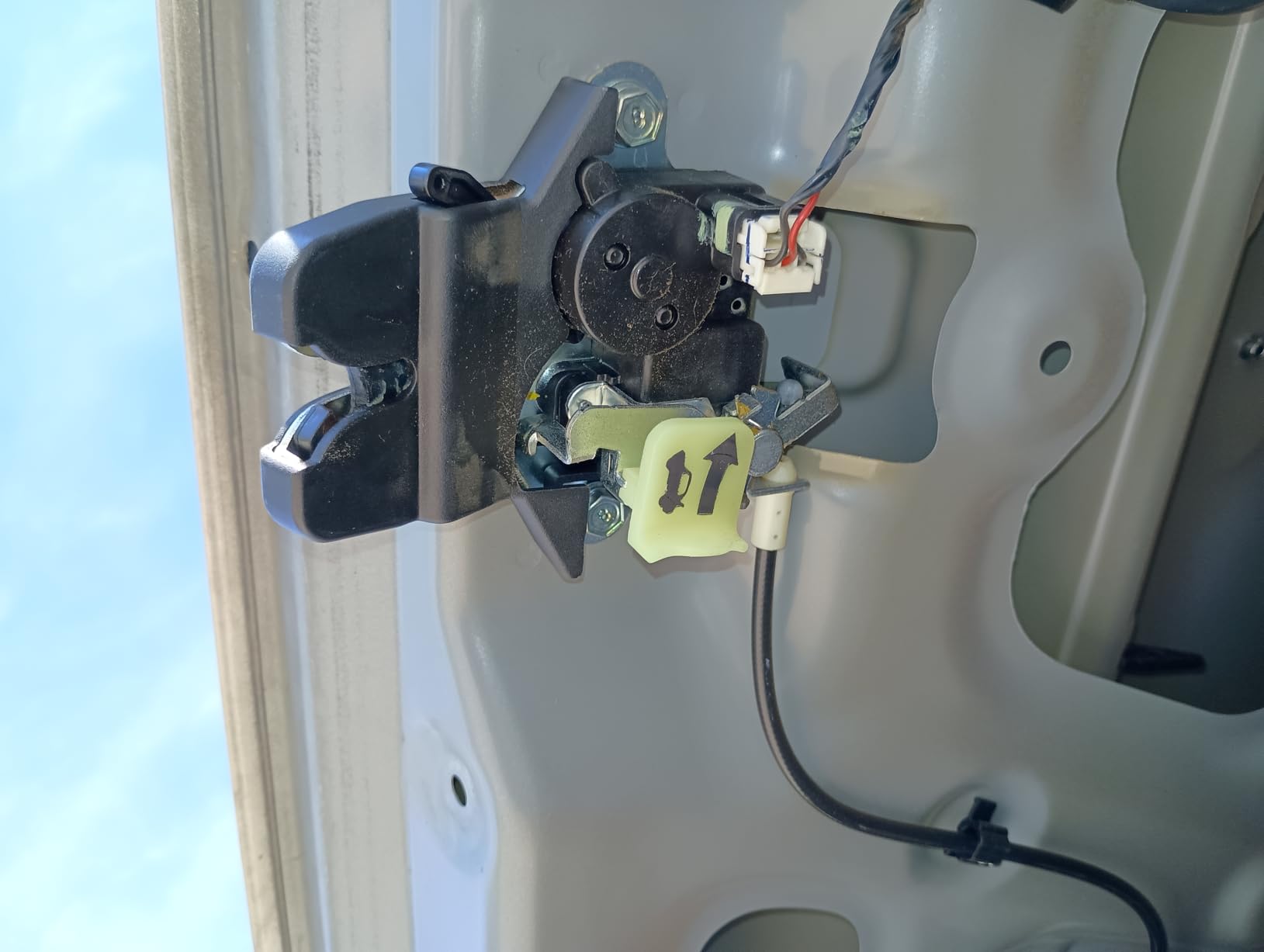 A-Premium Trunk Latch Compatible with Hyundai Sonata 2009-2015 Sedan, Rear Tailgate Lock Latch Actuator customer photo 2