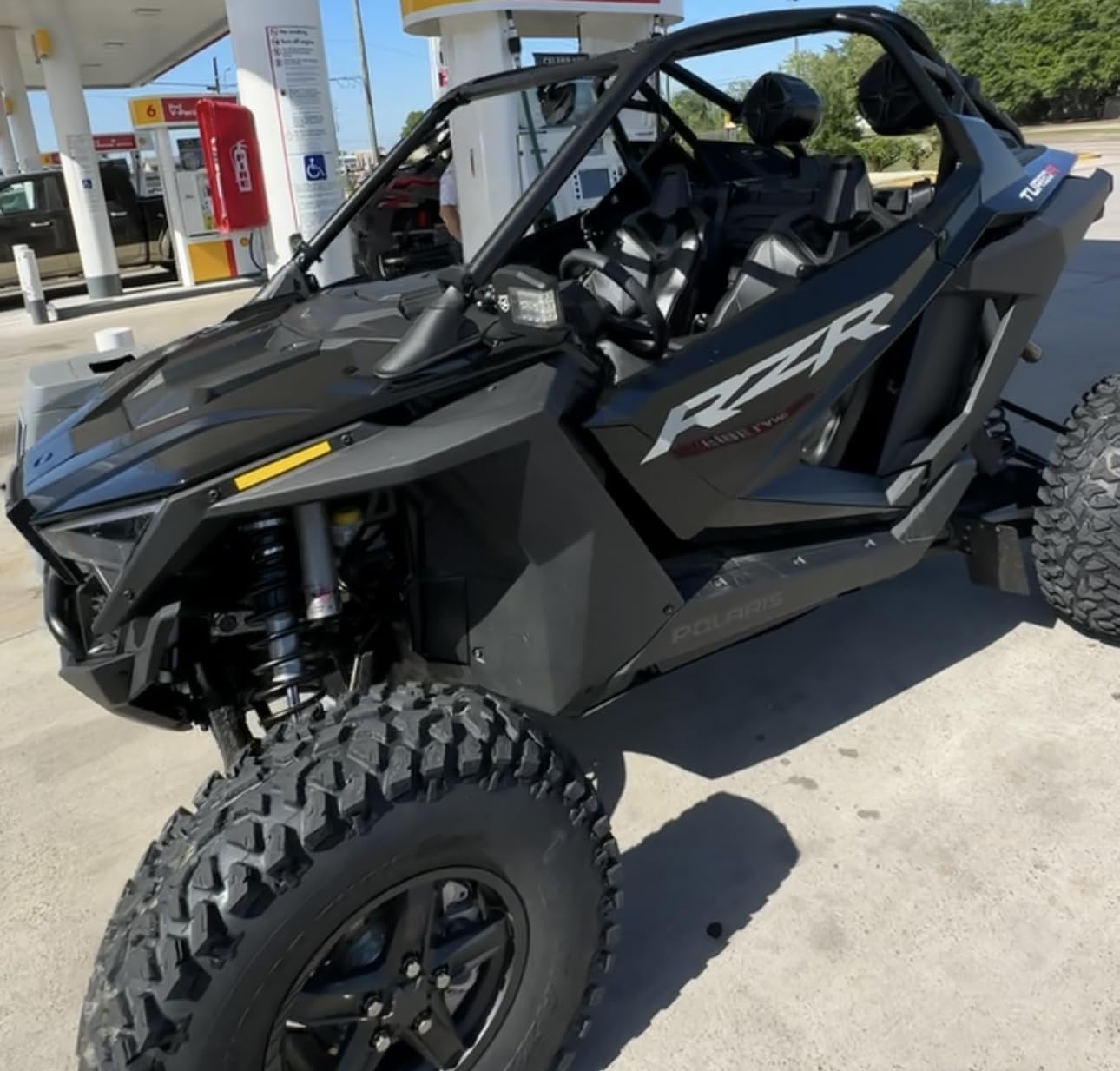 Rockville RWB90B Pair 300W 8