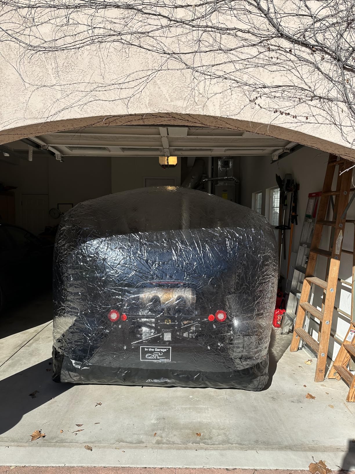 IN THE GARAGE Car Shield - Inflatable Black Car Cover, Indoor Car Bubble Storage - 5.5m customer photo 1