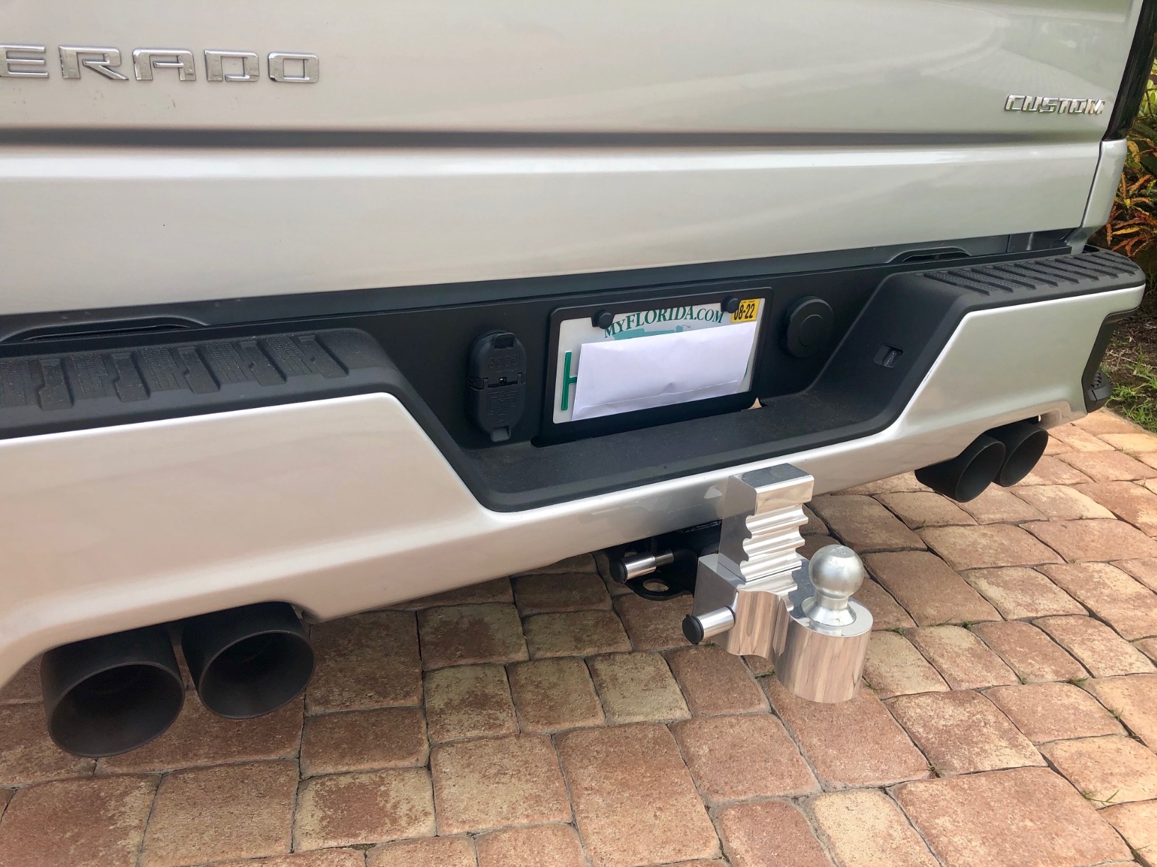 Rough Country Dual Cat-Back Exhaust for 19-24 Chevy/GMC Sierra |5.3L - 96011 customer photo 2