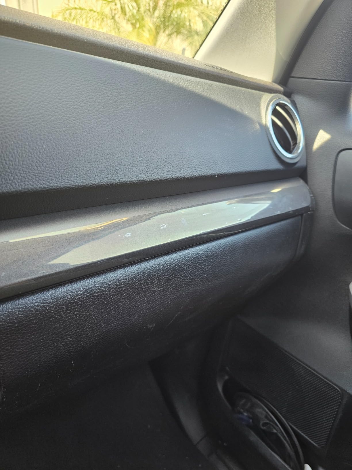 CloudBuyer Universal Door Edge Protector, Clear Sill Guard Film with Anti-Collision Protection for Vehicles (33Ft x 4In, Transparent) customer photo 1