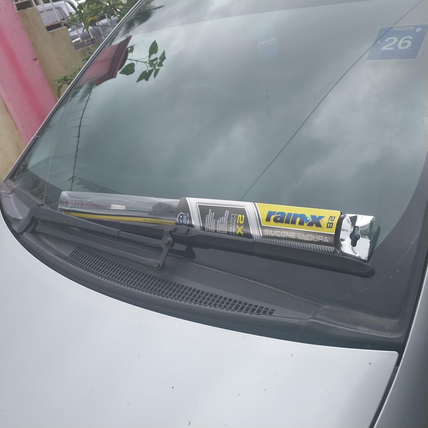 Rain-X Silicone Endura Wiper Blades, 26 Inch Windshield Wipers (Pack of 1) customer photo 2