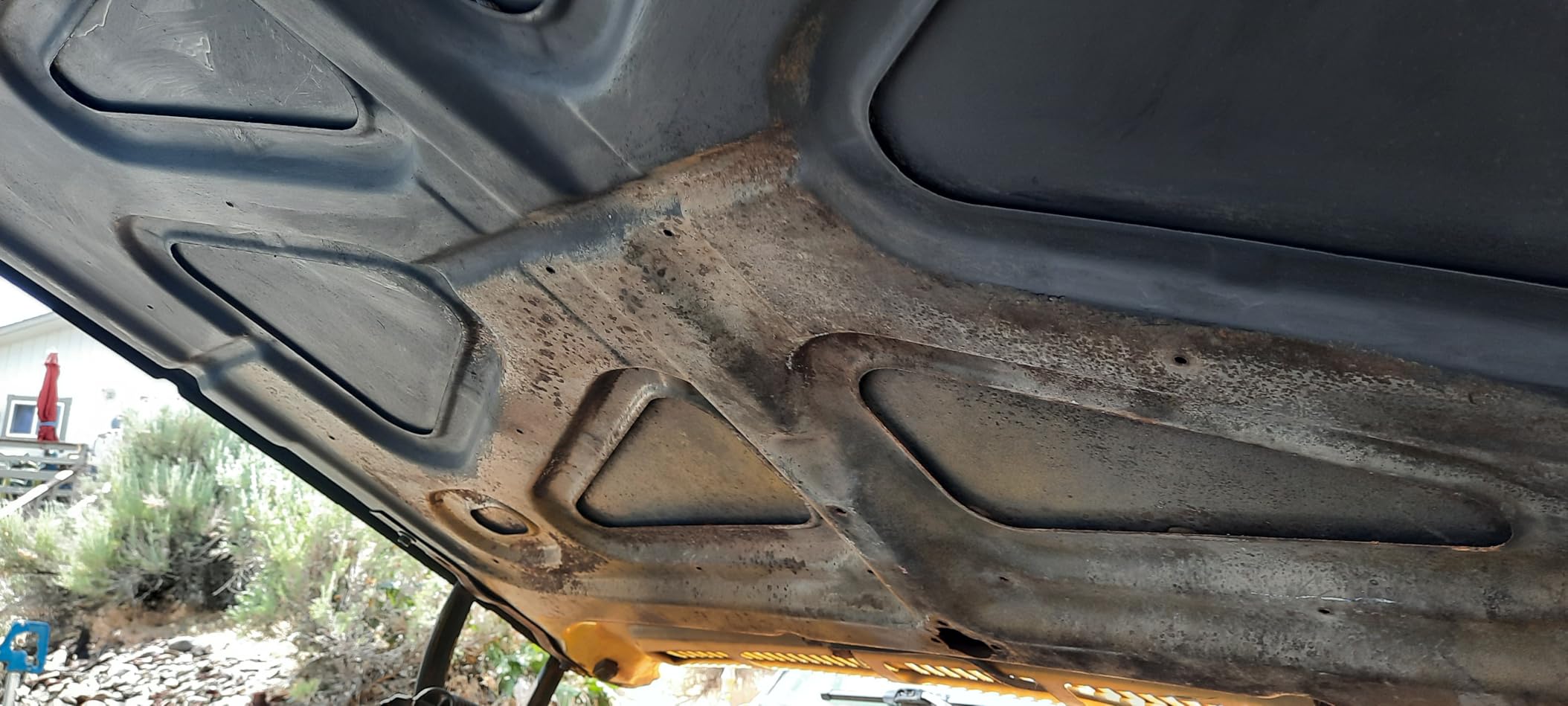 Rust-Oleum Stops Rust 2-in-1 Rust Reform & Seal Coating, Black - Rubberized Multi-Purpose Durable Automotive Coating, Quart customer photo 2