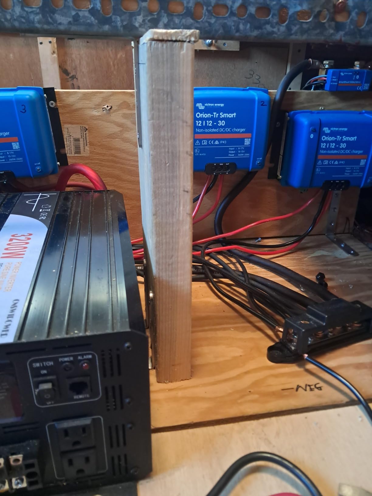 Victron Energy Orion-Tr Smart DC to DC Charger (Bluetooth) - 12/12-Volt 30 amp 360-Watt - Battery Charger for Dual Battery Systems - Non-Isolated customer photo 2