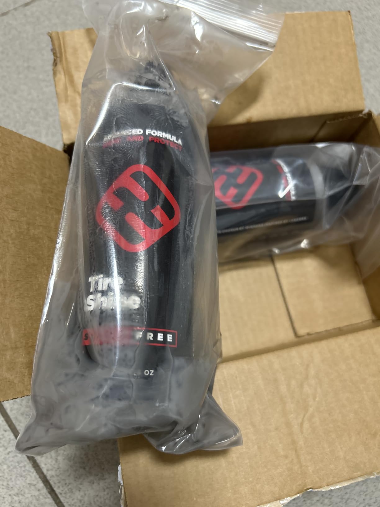 HydroSilex Car Tire Shine Gel and Conditioner. SIO2 & Black Dye Infused, No Sling Formula. Enhances Tires Color & Finish, Leaves Your Tires Looking Clean For Weeks. (16oz) customer photo 1