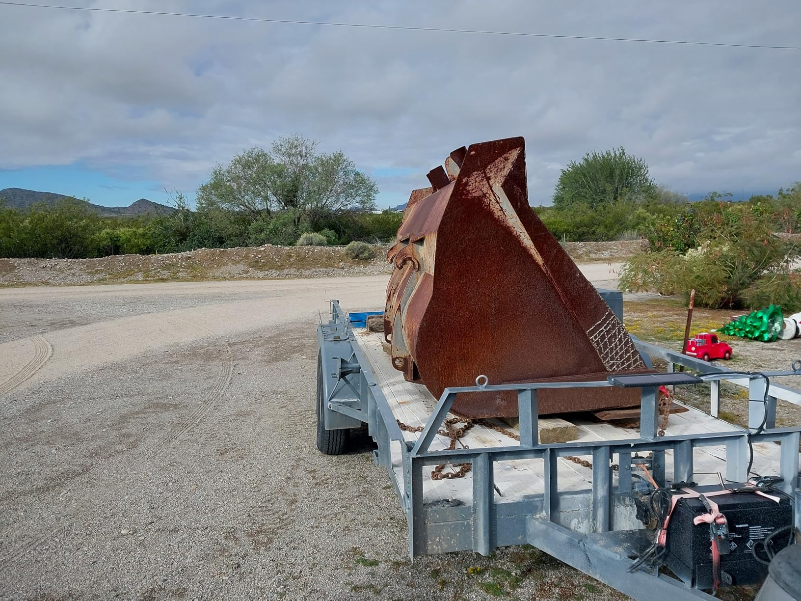 VEVOR 13,500 lb Electric Truck Winch 12V DC 3/8 in x 80 ft Synthetic Rope Aluminum Fairlead Wireless & Wired Remote Control, IP55 Waterproof Towing for Off Road Jeep SUV Boat customer photo 1