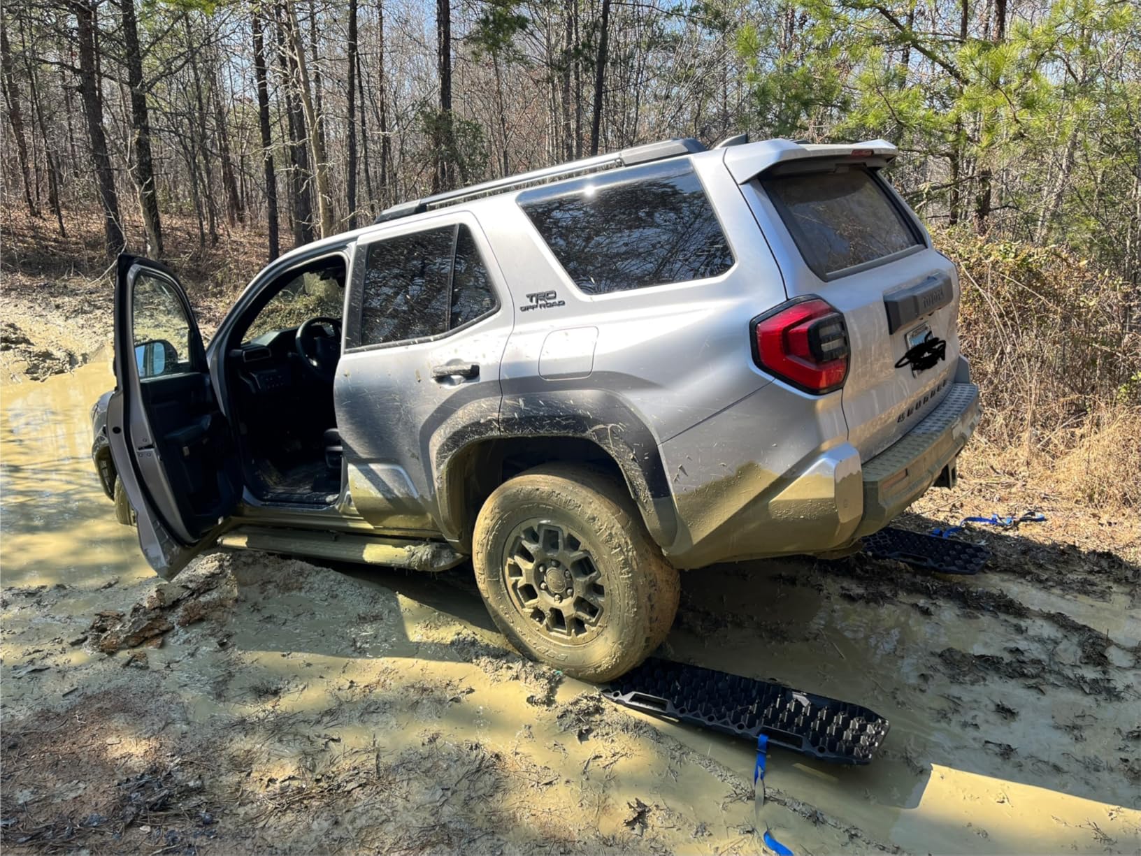 BUNKER INDUST Off-Road Traction Boards with Jack Base, Pair Recovery Track 4X4 Jeep Truck Emergency Tire Traction Mat with Bag - Sand, Mud, Snow Tracks Black Traction Pad (Gen 7th) customer photo 1