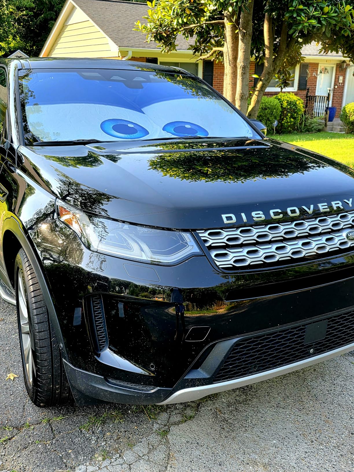 Gven Windshield Sun Shade Universal Fit for Car Window Sunshades Cover Automotive Interior Sun Protector Accessories for Compact& Midsize Sedan,Com& Subcompact SUV,Small Pickup,Wagon (Black, S) customer photo 1