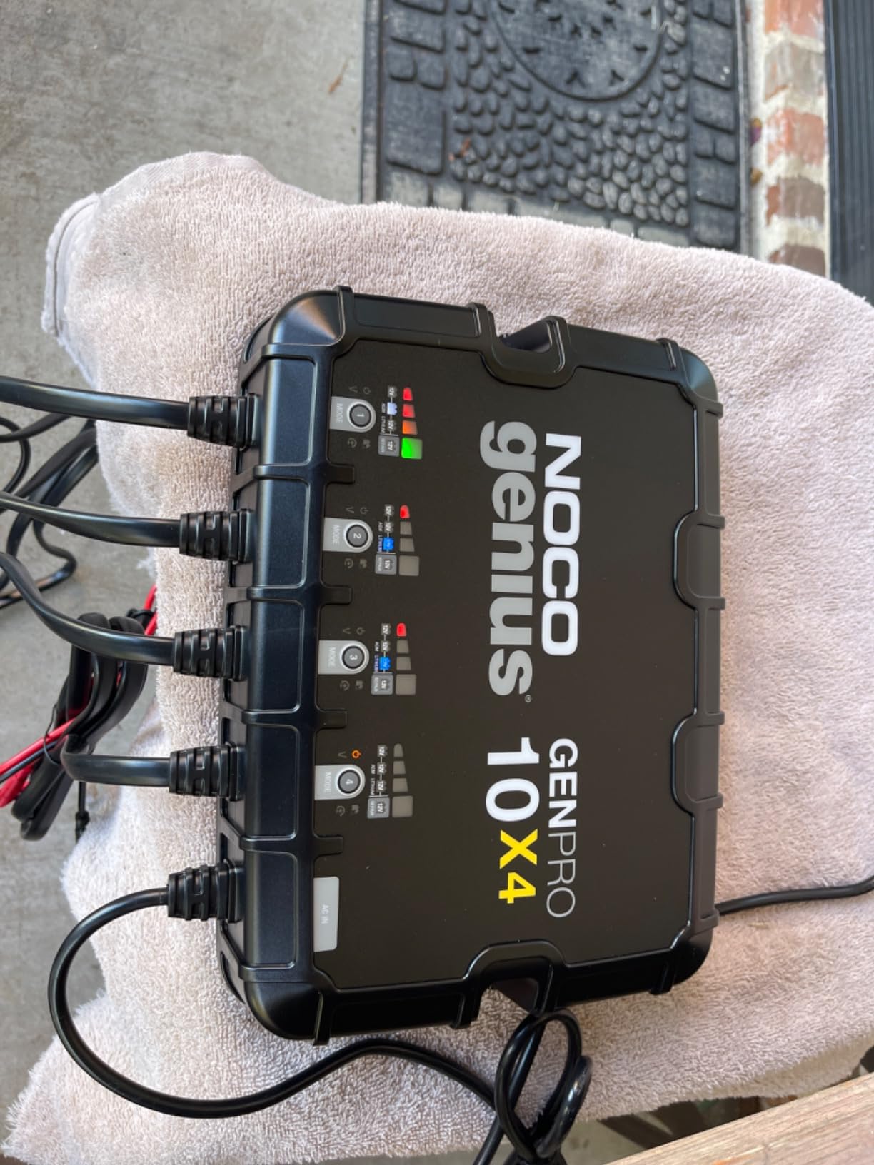 NOCO Genius GENPRO10X4: 4-Bank, 40A Onboard Battery Charger - 10A Per Bank, 12V Waterproof Marine Charger with Overcharge Protection & Temperature Compensation - for Lead-Acid & Lithium Batteries customer photo 2