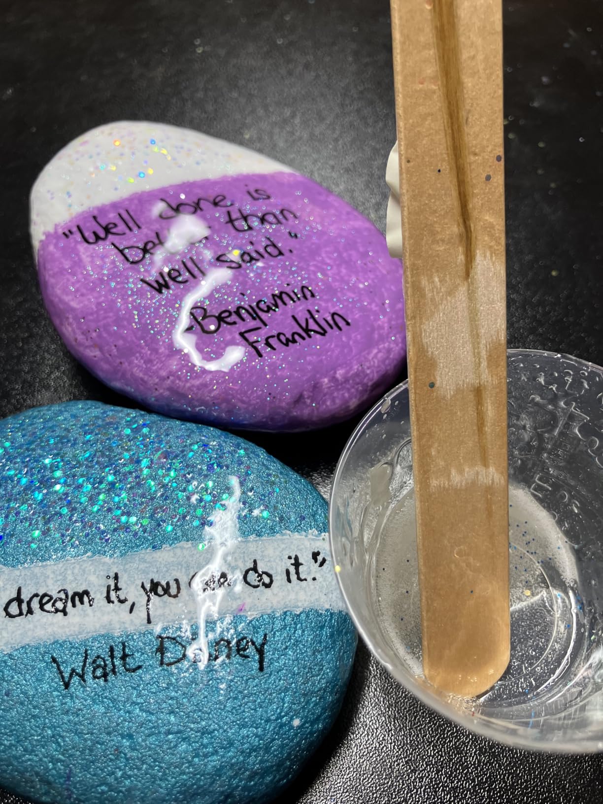 Pouring Masters 12 Ounce (350ml) Graduated Plastic Mixing Cups (Box of 20) - Paint Mixing Cups for Epoxy Resin, Art, Kitchen, Baking - Measurements in OZ and ML, 4 Different Measuring Ratios 1:1 customer photo 1