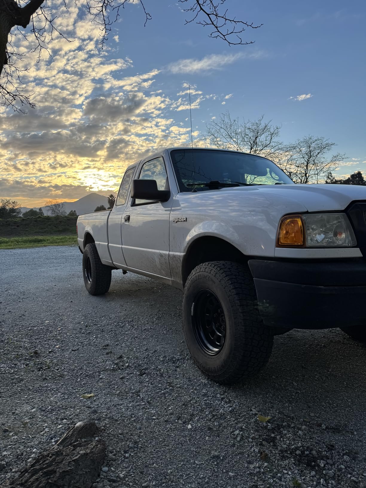 Rough Country Black Steel Wheel - 15x8, 5x4.5 Bolt Pattern, 19mm Offset, 3.30 Bore, Heavy-Duty D-Window Off-Road Rim for Trucks & Jeeps customer photo 1