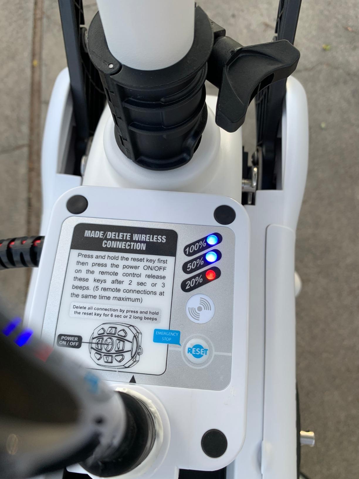 AQUOS Haswing CaymanB Electric Bow Mount 12V Saltwater & Freshwater Trolling Motor - 55lbs Thrust, 48in Shaft, with Wireless Remote & Wireless Foot Control, Quick Release Bracket customer photo 1