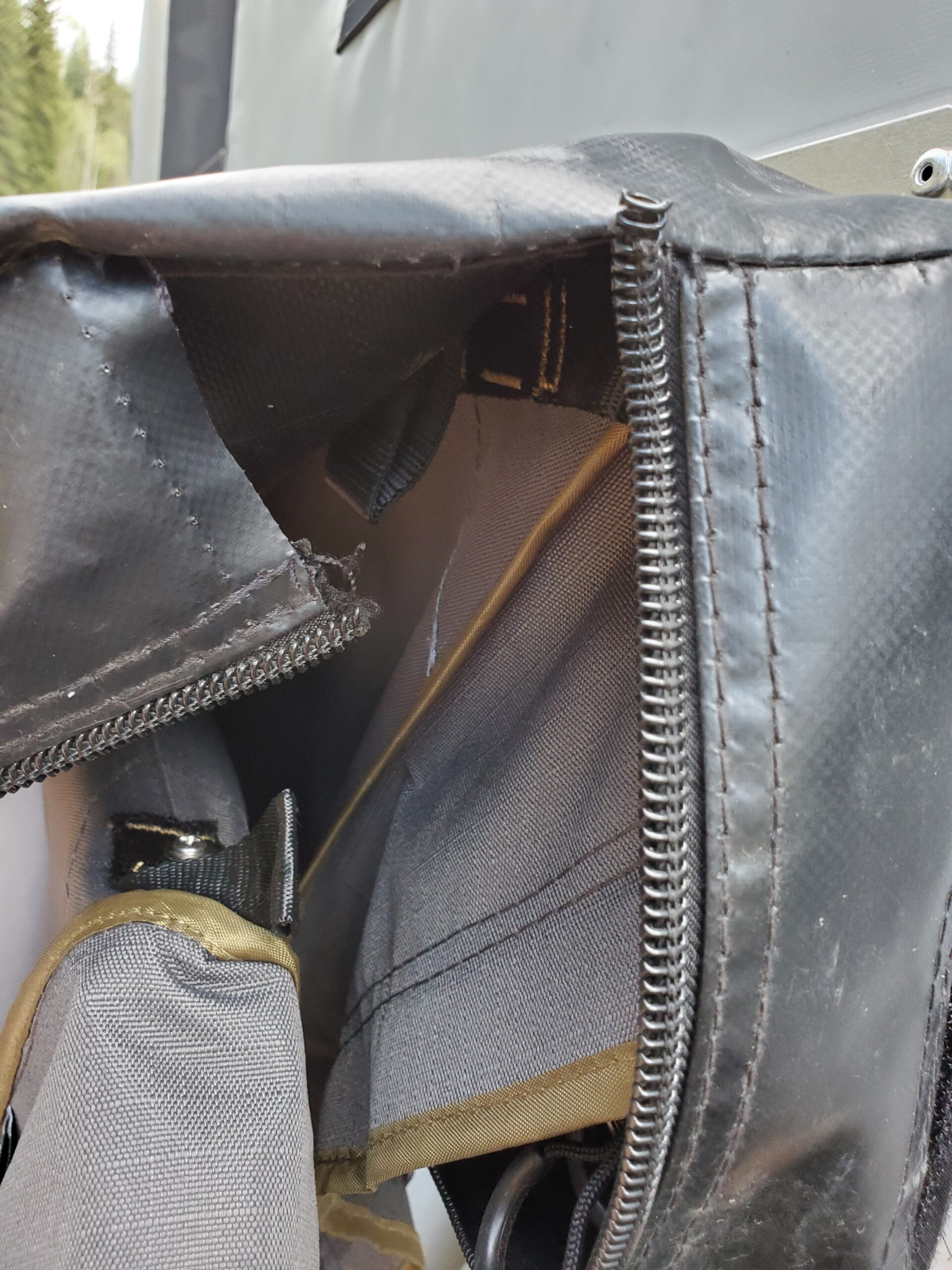 Overland Vehicle Systems 19559907 HD Nomadic 270 LT Awning Driver Side | 80 Sq Ft of Coverage | Dark Gray Fabric with Black Travel Cover Included | Twist and Lock Technology | Heat-Sealed Seams customer photo 2